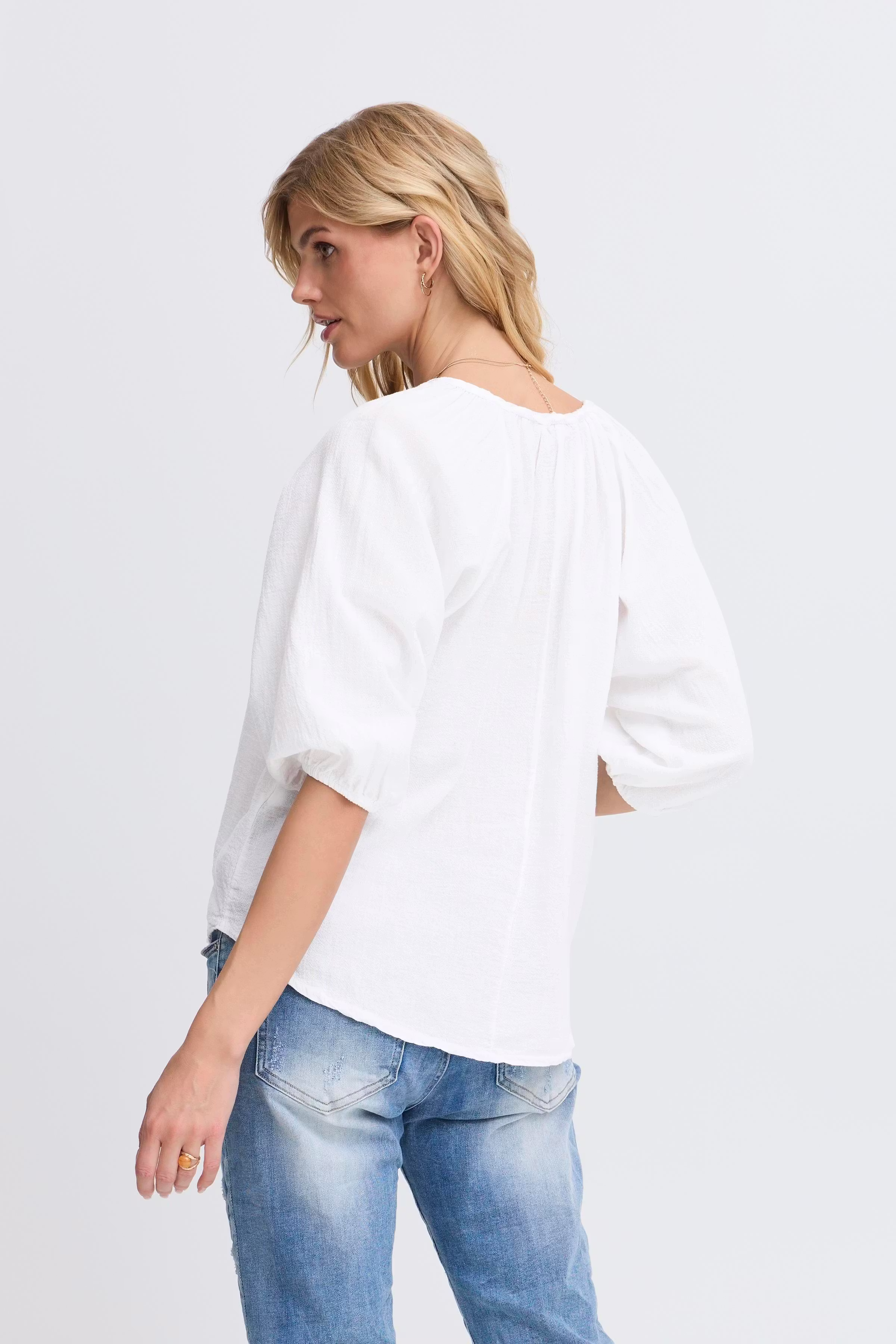 SBKAROLA Bluse LOOKBOOK BACK 22100692-110602