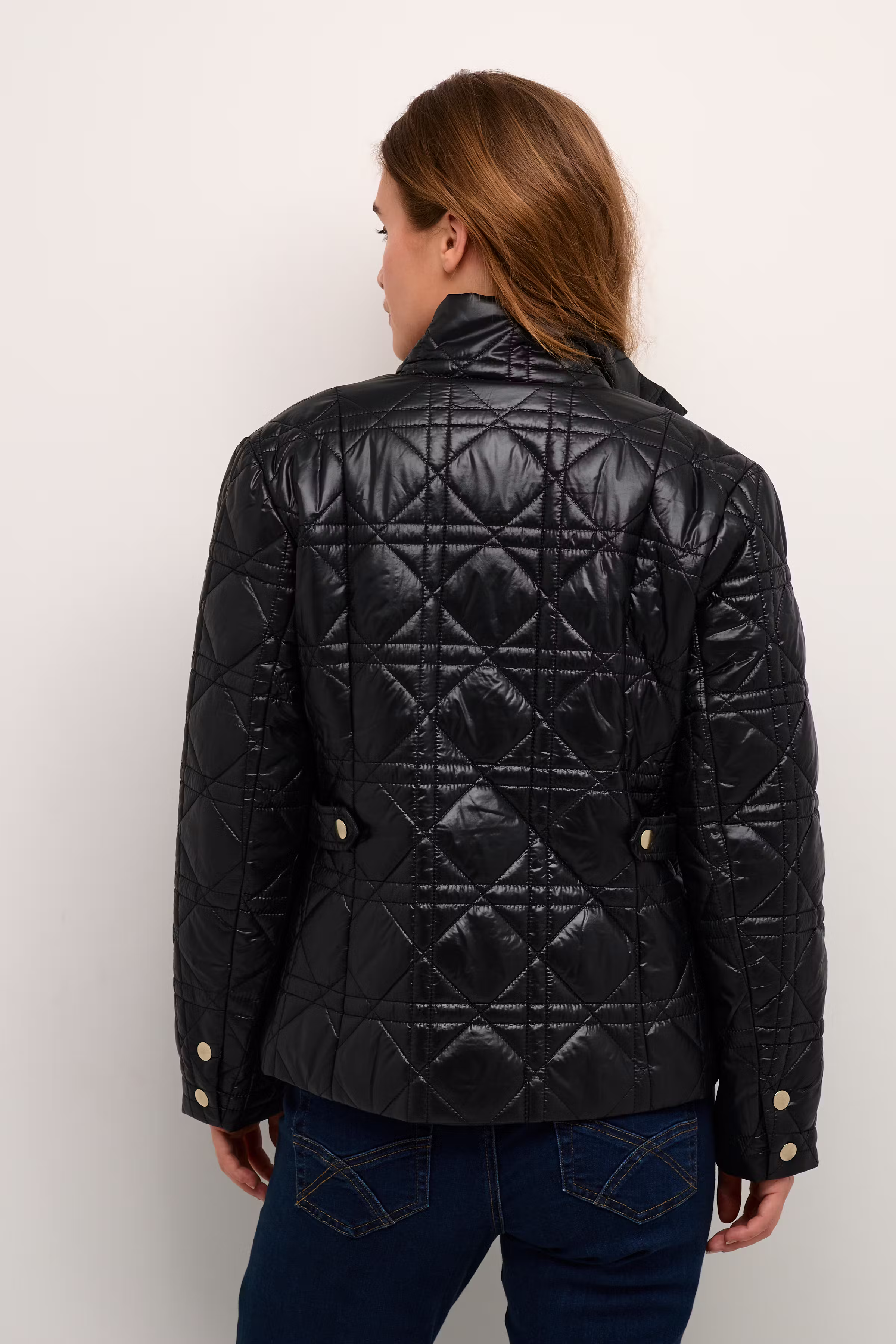 CRHanva Outerwear LOOKBOOK BACK 10611934-100120