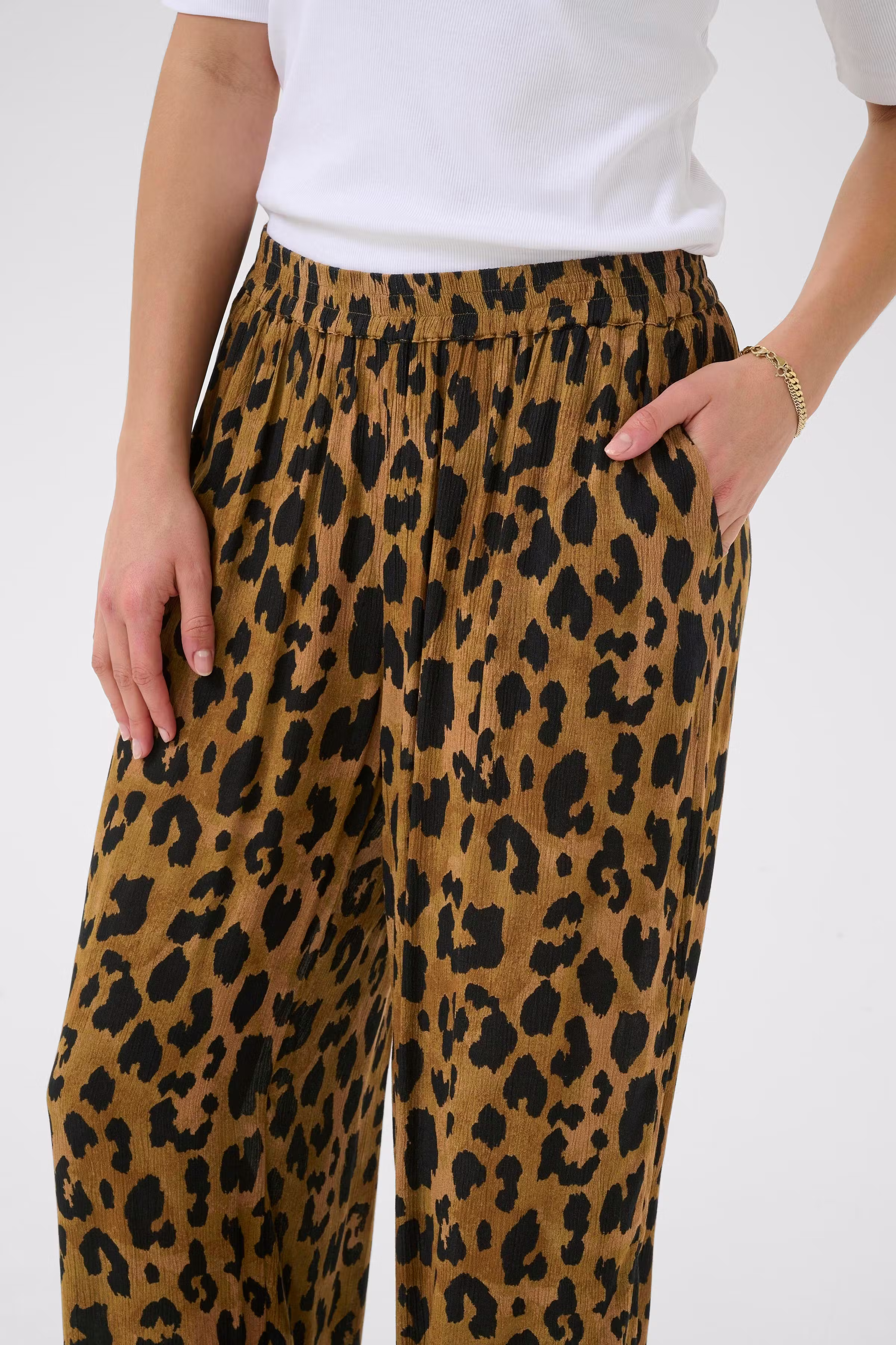 KAmille Trousers LOOKBOOK DETAIL 10510334-107946