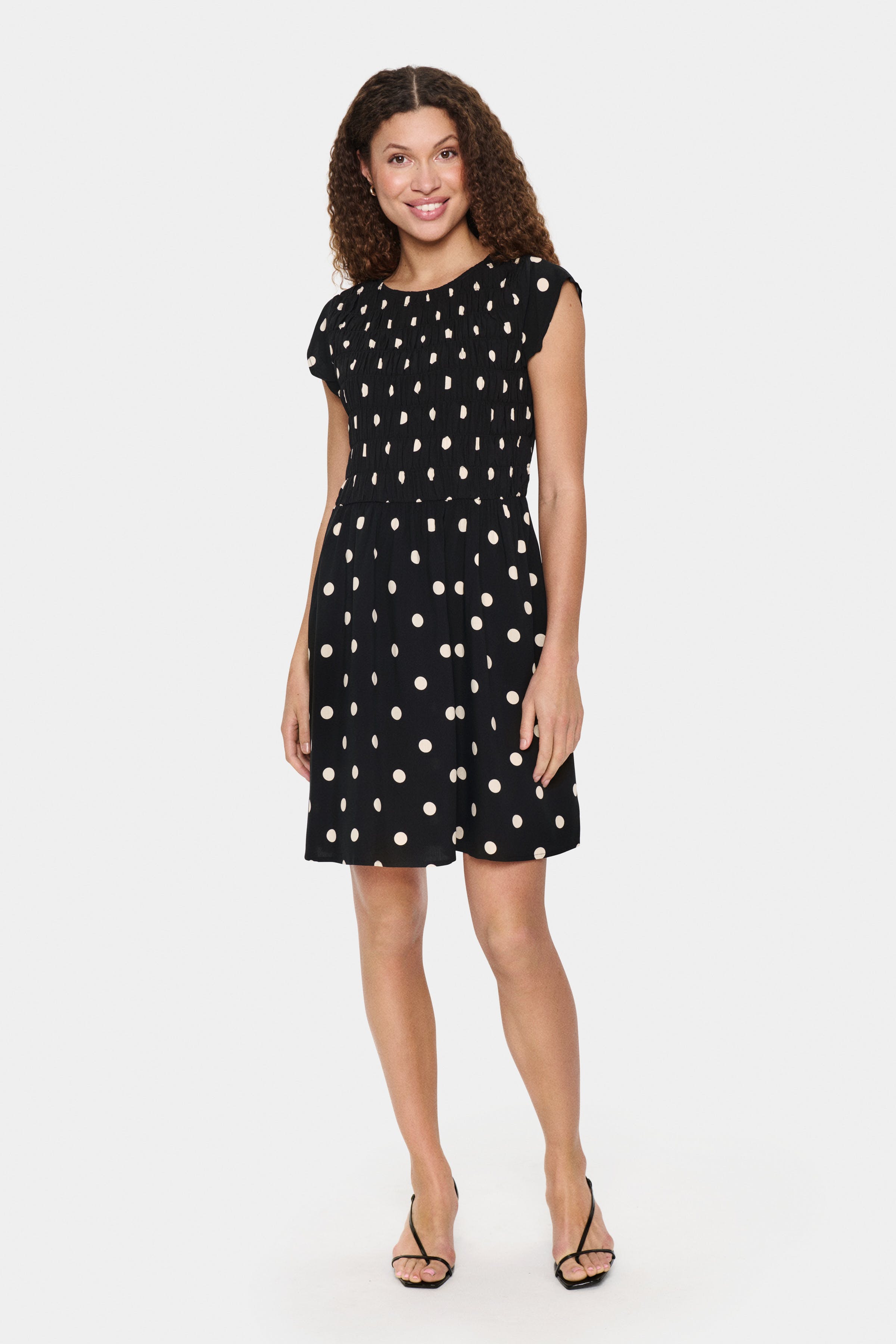 GislaSZ Kleid LOOKBOOK FRONT 30511203-303864