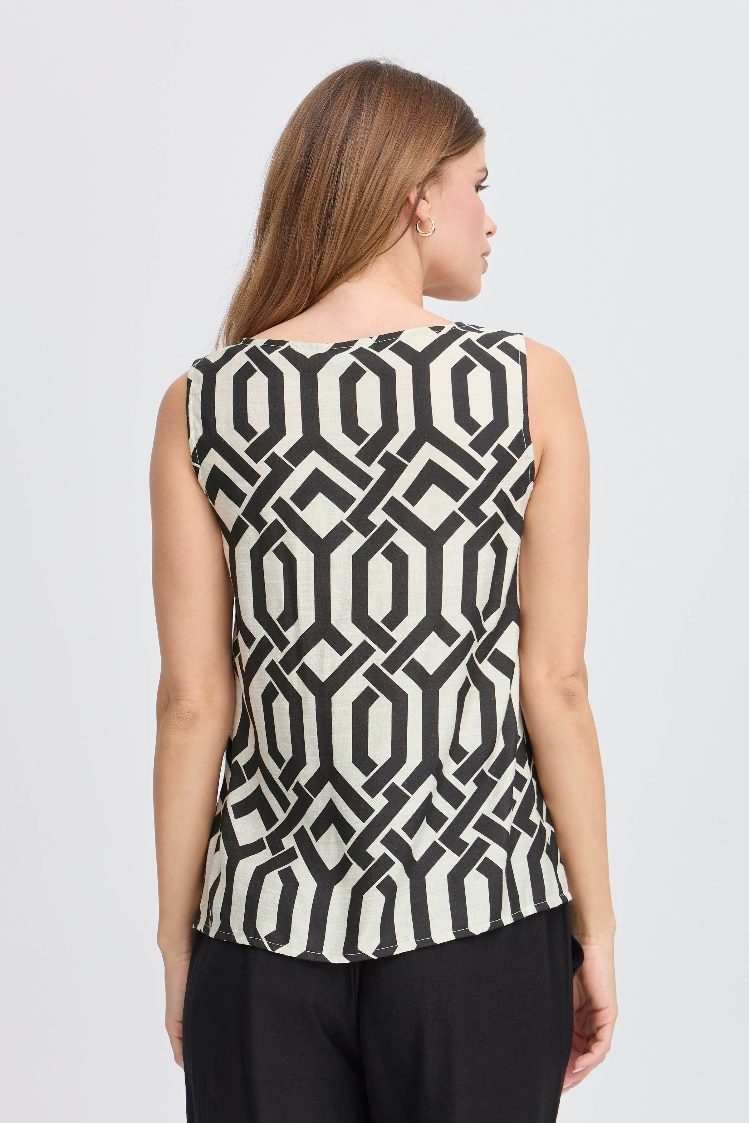 FRARIANA Top LOOKBOOK BACK 20615634-204676