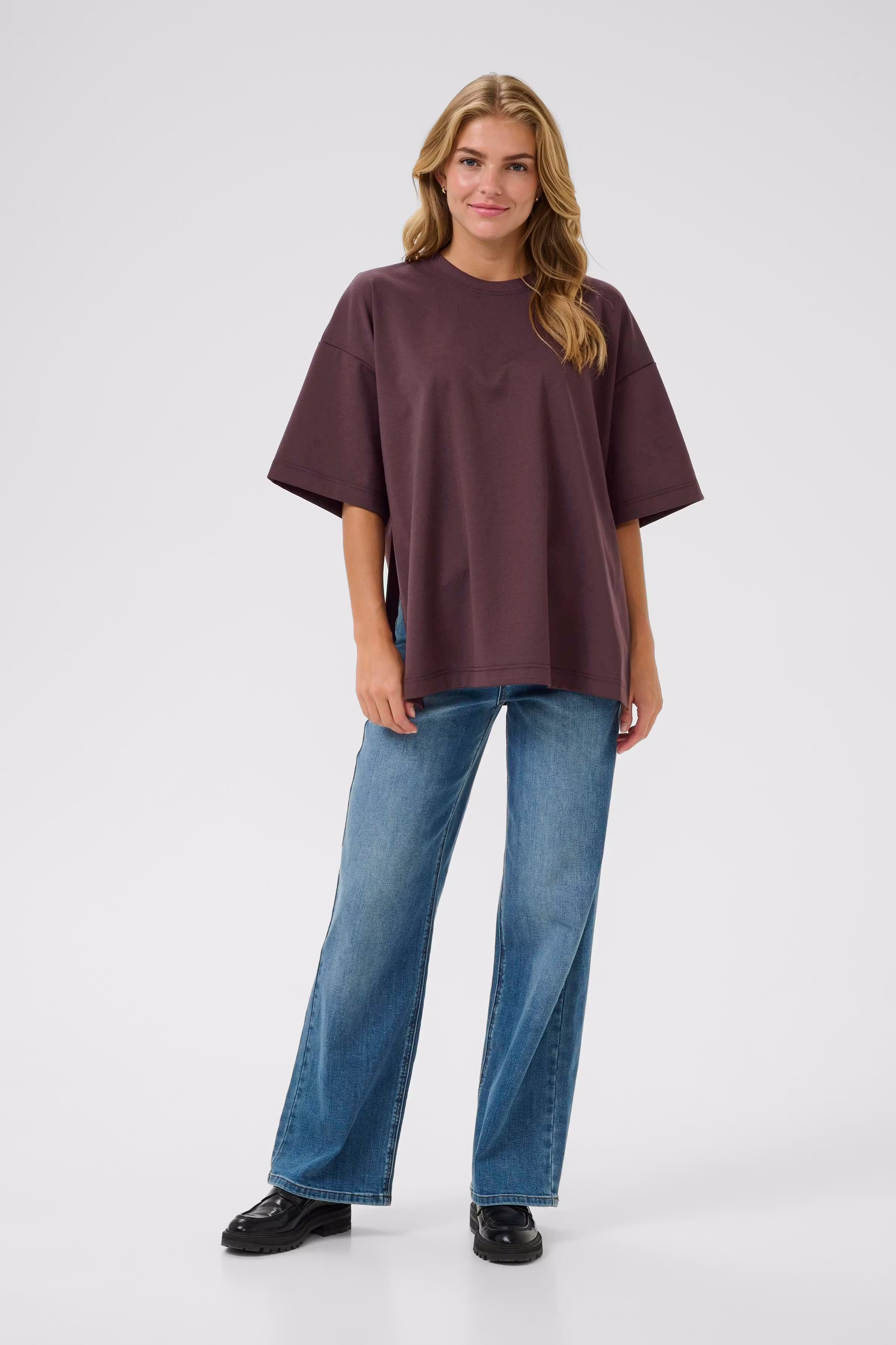 KAjenny T-shirt LOOKBOOK FRONT 10510363-191619