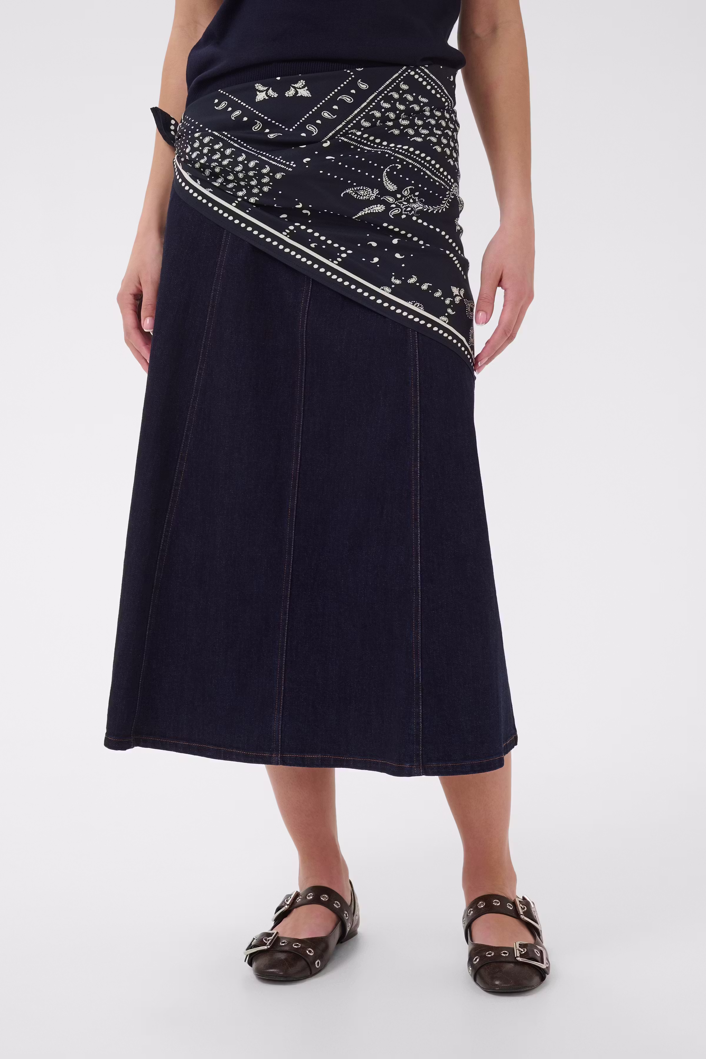StephanieSZ Skjerf LOOKBOOK FRONT 30515278-305064