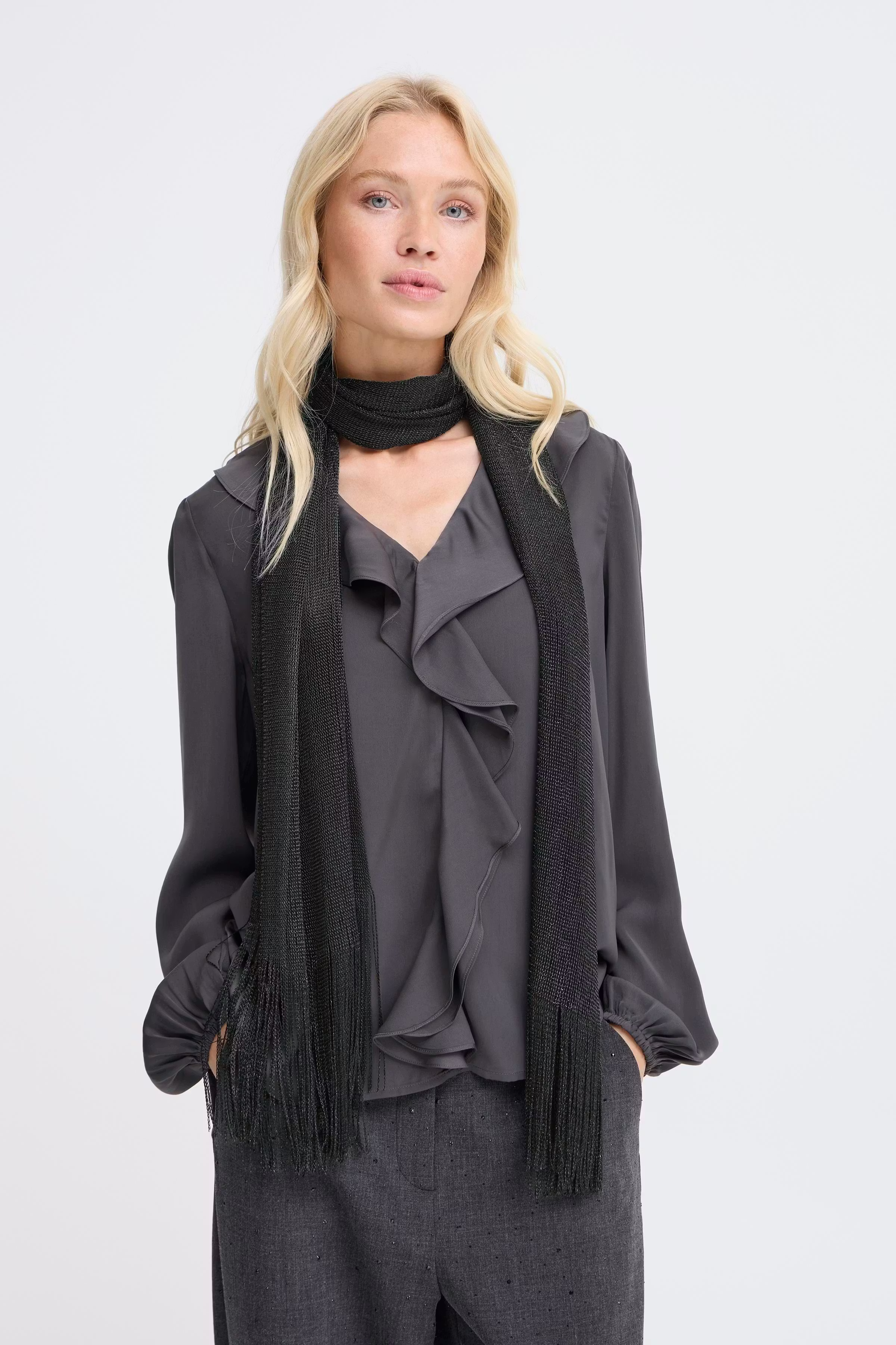 BYVOET Skjerf LOOKBOOK FRONT 20818374-194008