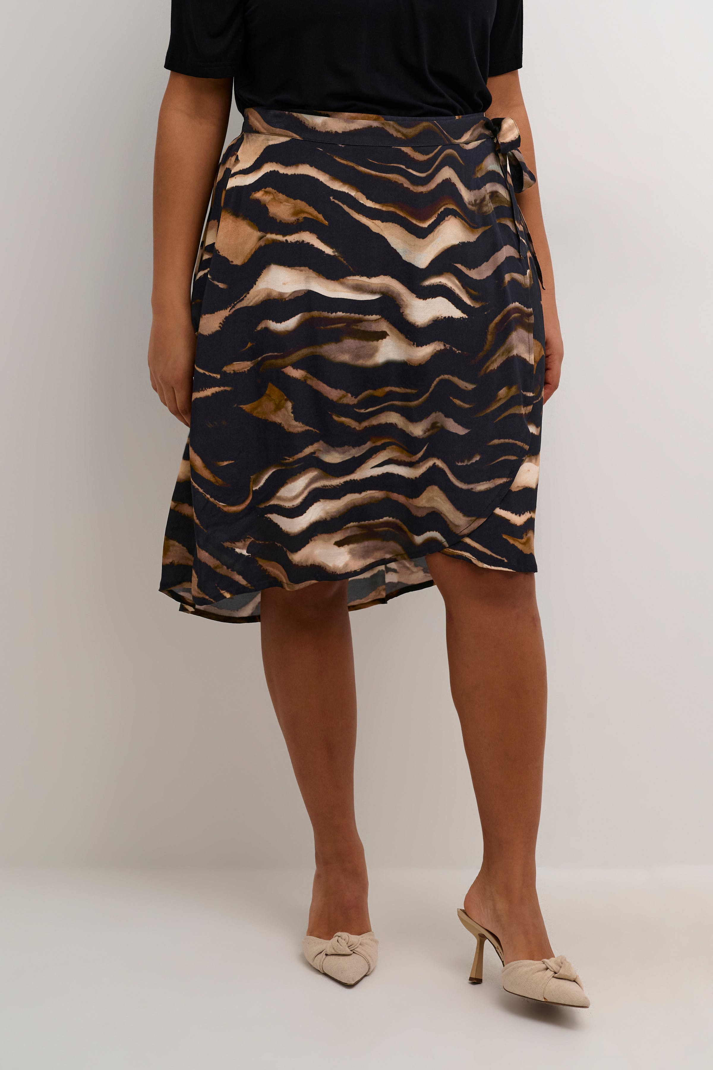 KClana Skirt LOOKBOOK FRONT 10582296-105712