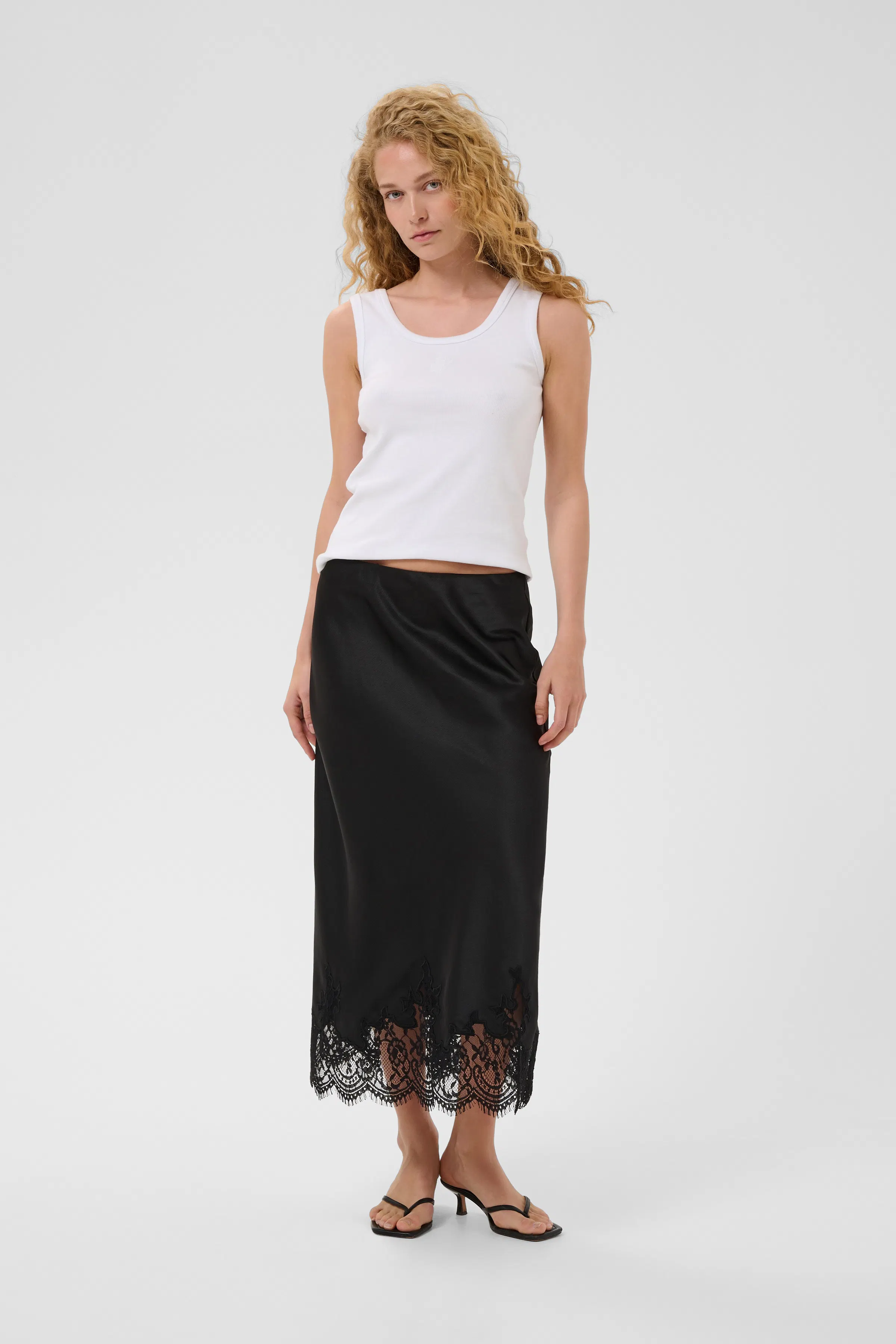 CUseraphina Kjol LOOKBOOK FRONT 50113804-500012