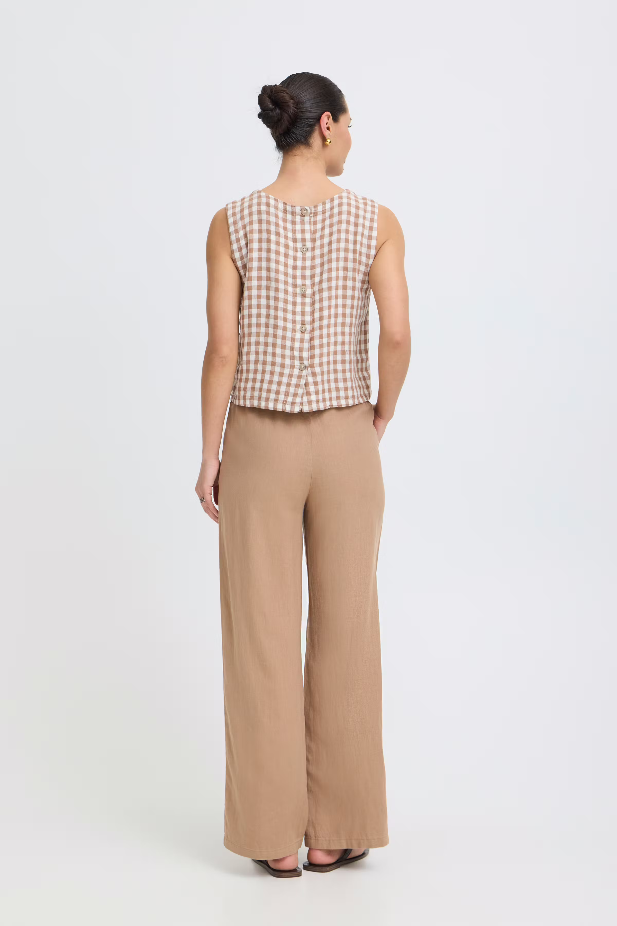 BYFALAKKA Broek LOOKBOOK BACK 20818829-171321