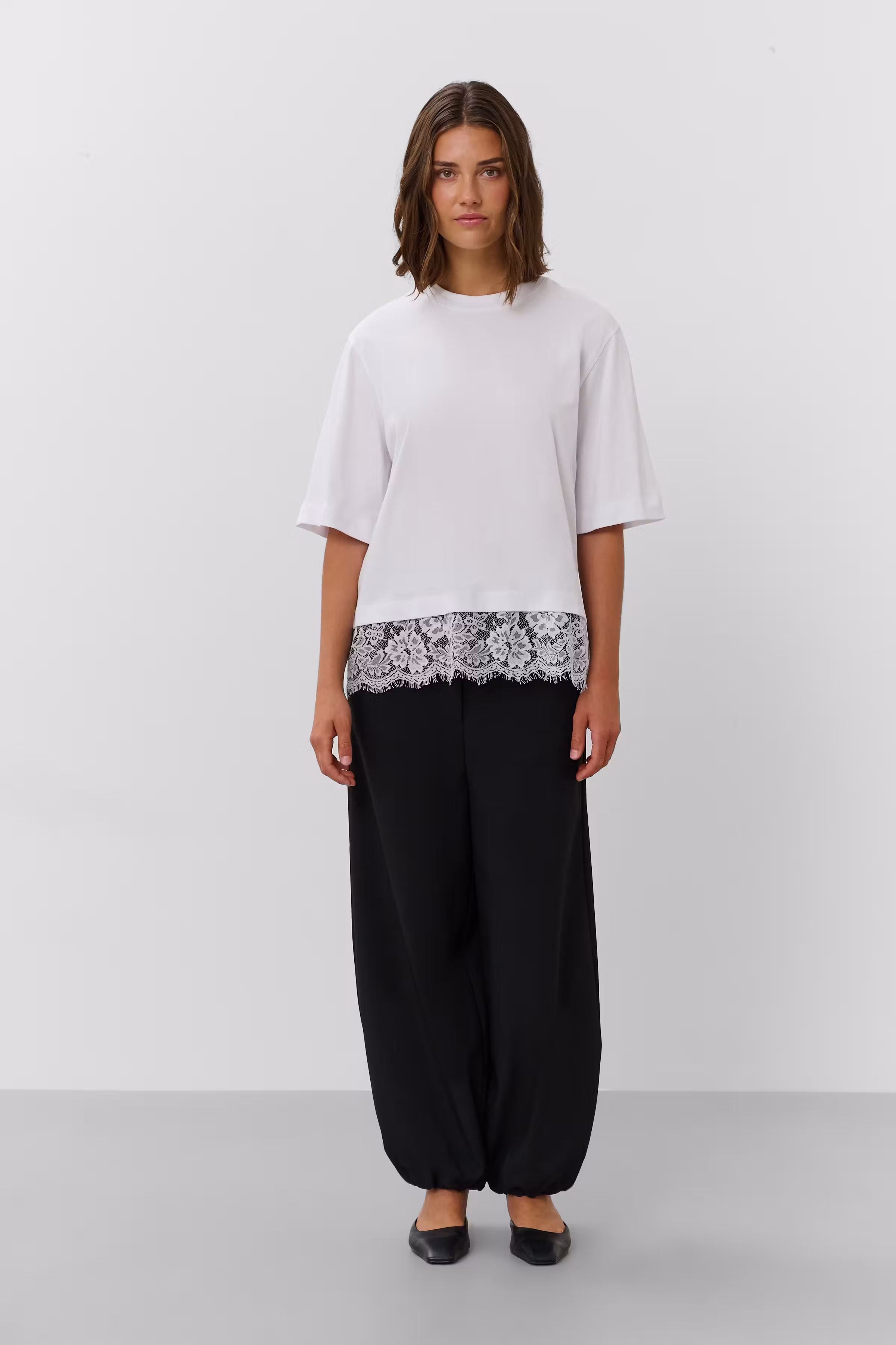 SLJina T-shirt LOOKBOOK FRONT 30410188-111001