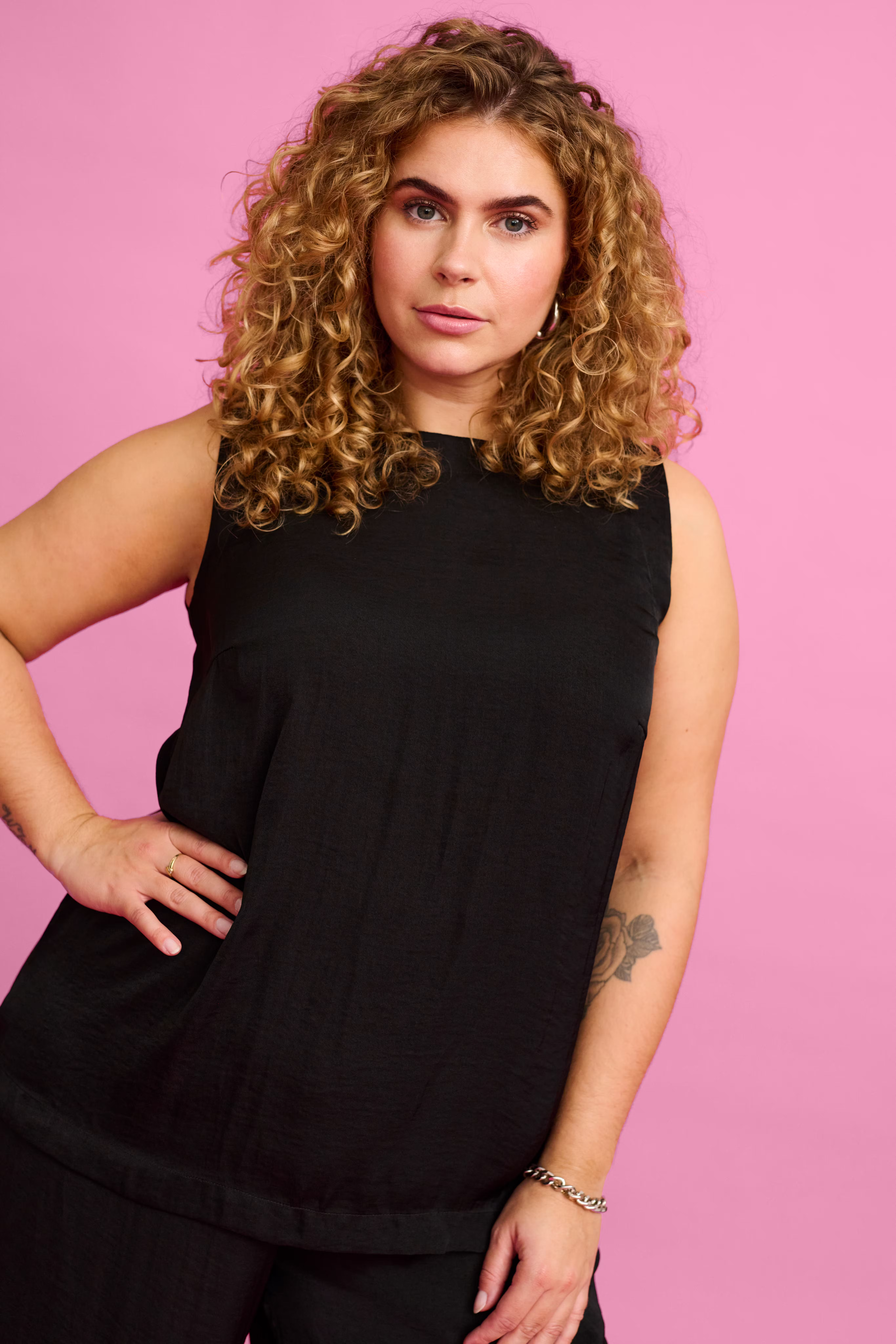 KCamalie Top LOCATION NONE 10582463-100121