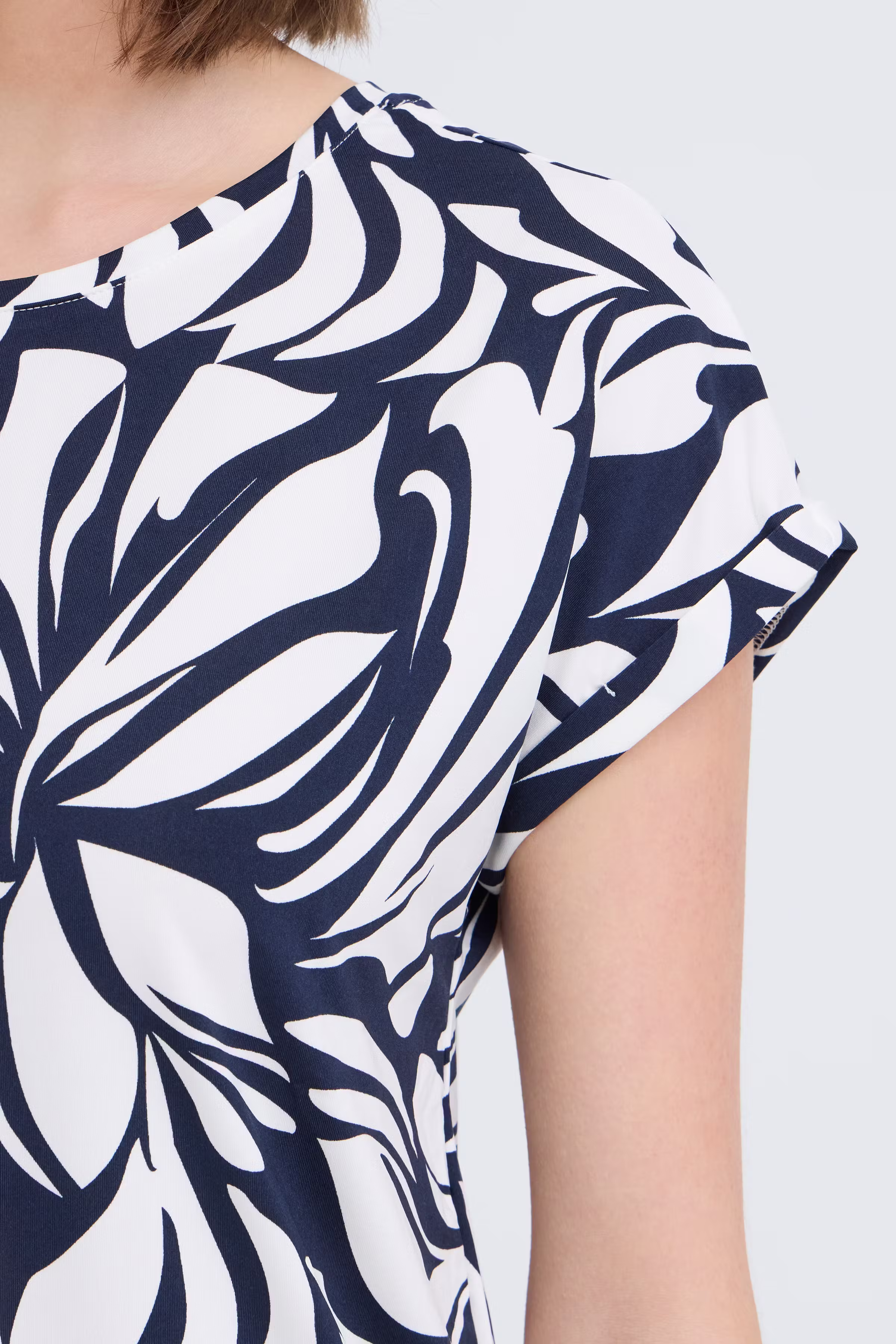 FRSEEN T-shirt LOOKBOOK DETAIL 20610634-900010587