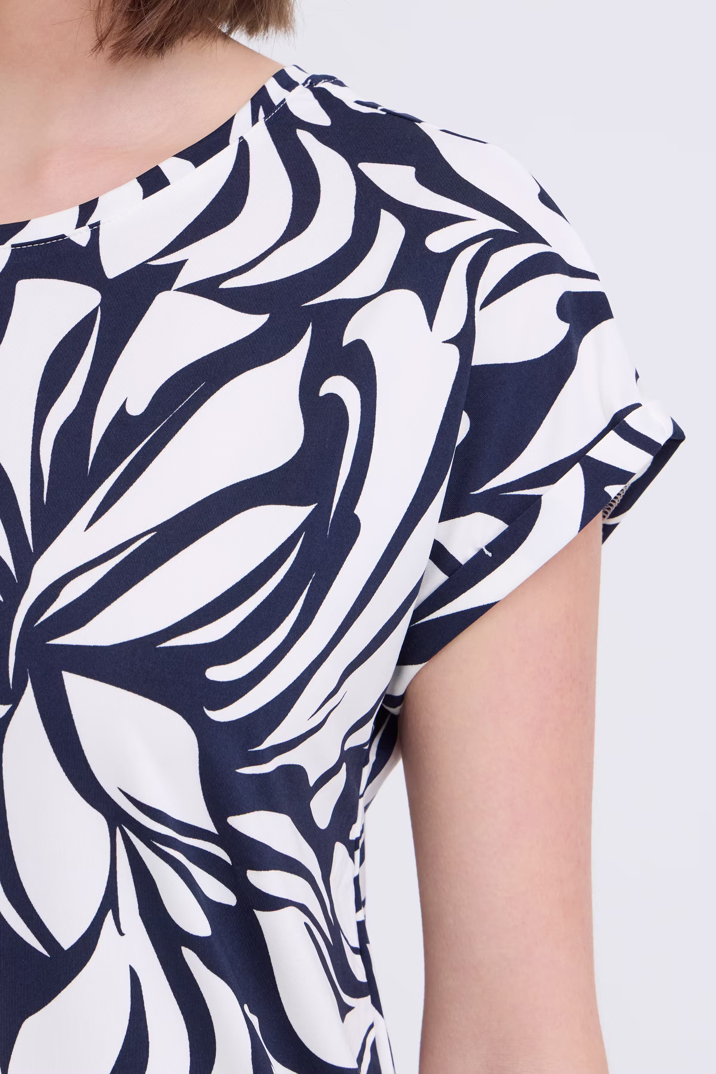 FRSEEN T-shirt LOOKBOOK DETAIL 20610634-900010587