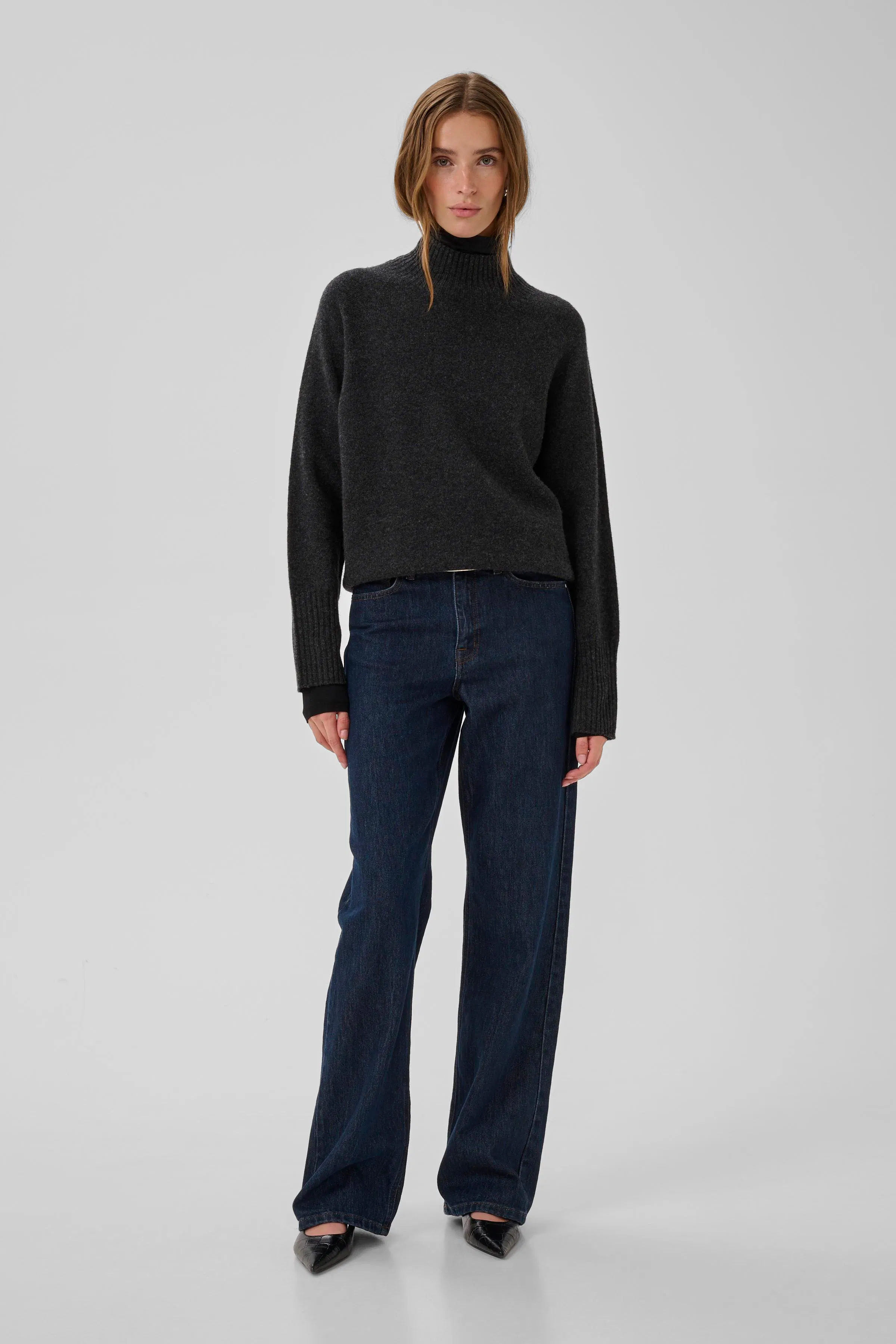 12 THE KNIT HIGH NECK LOOKBOOK FRONT 10705626-100379
