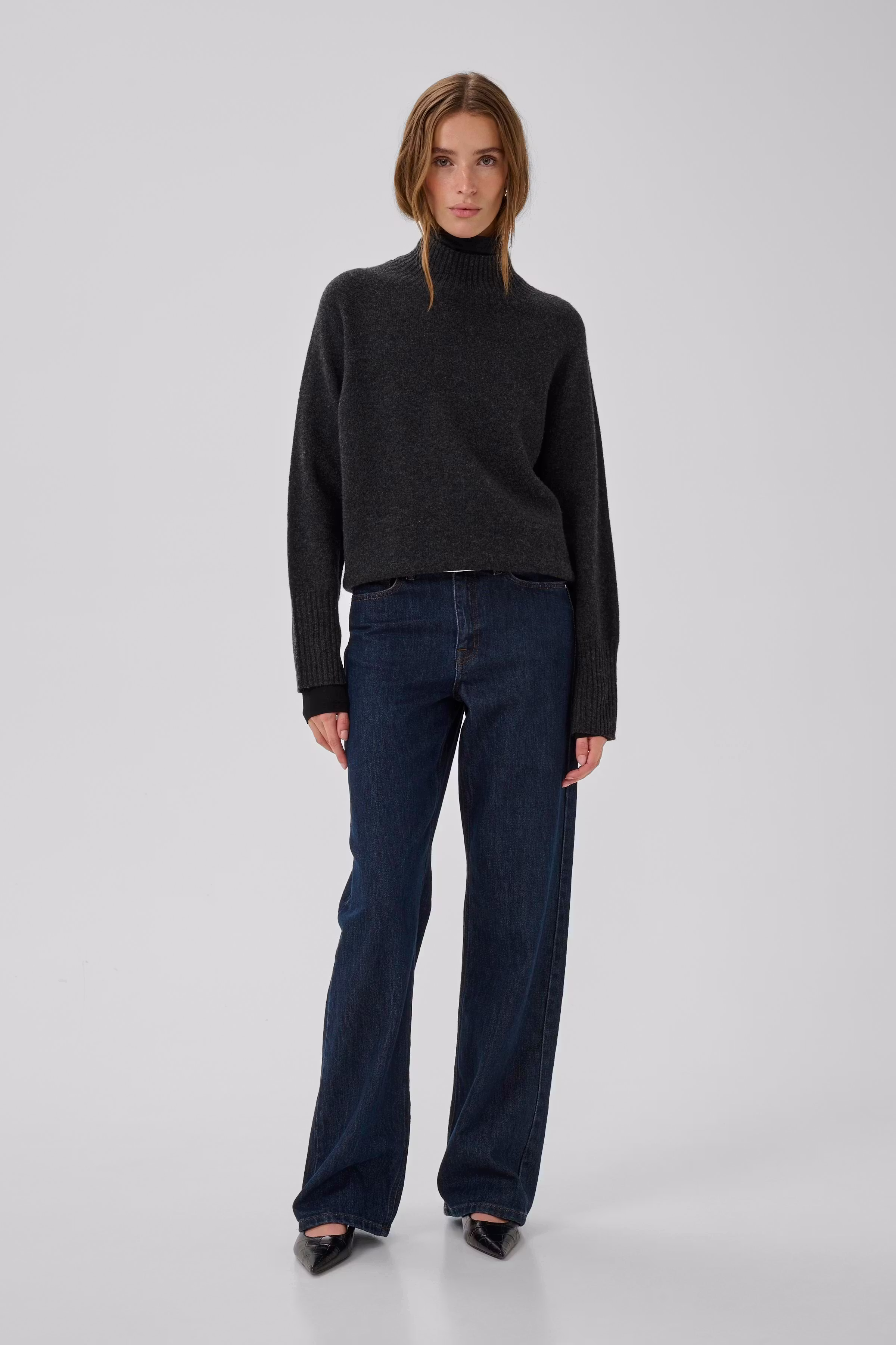 12 THE KNIT HIGH NECK LOOKBOOK FRONT 10705626-100379