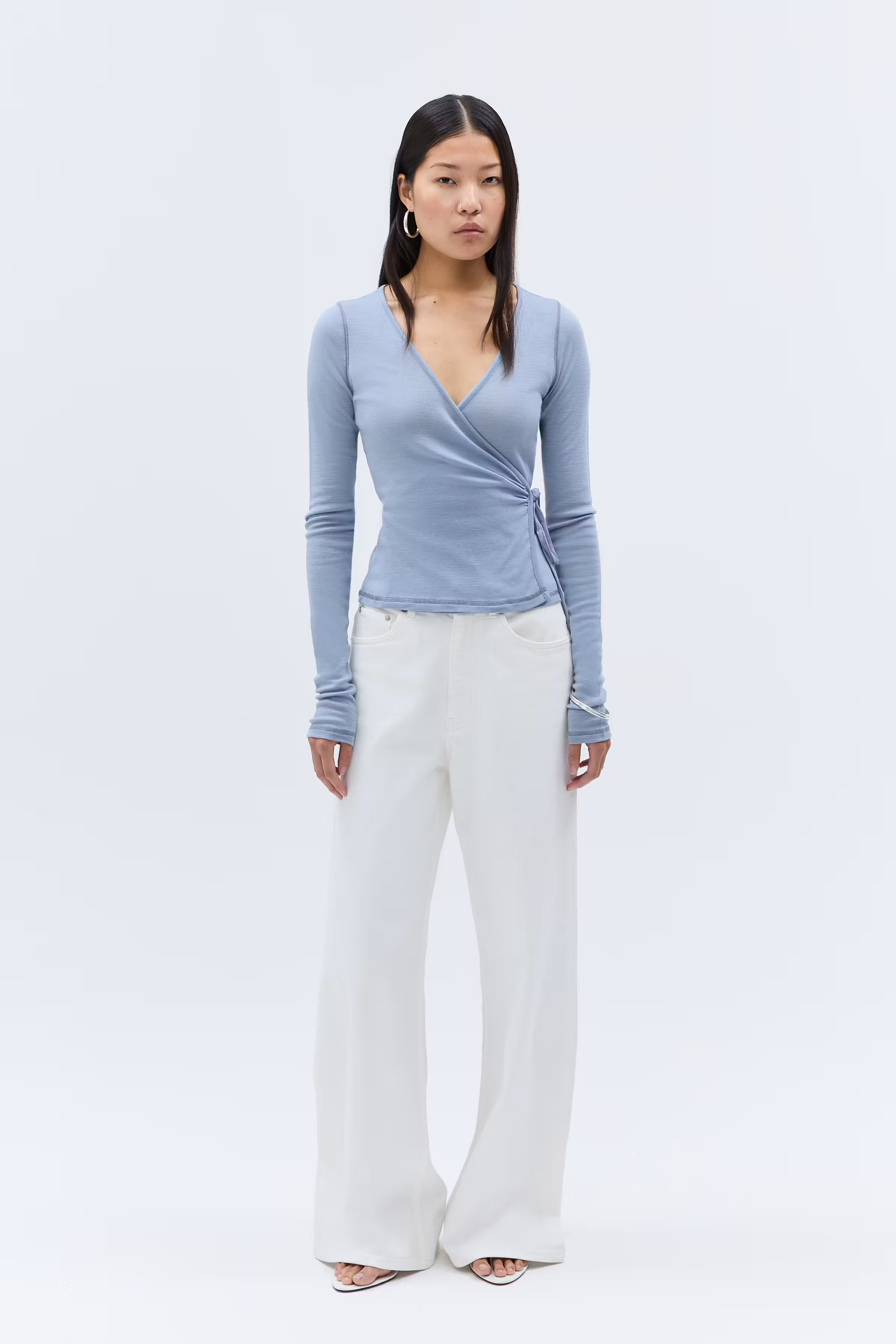 IOFINE WRAP TOP LOOKBOOK FRONT 30600120-BL842