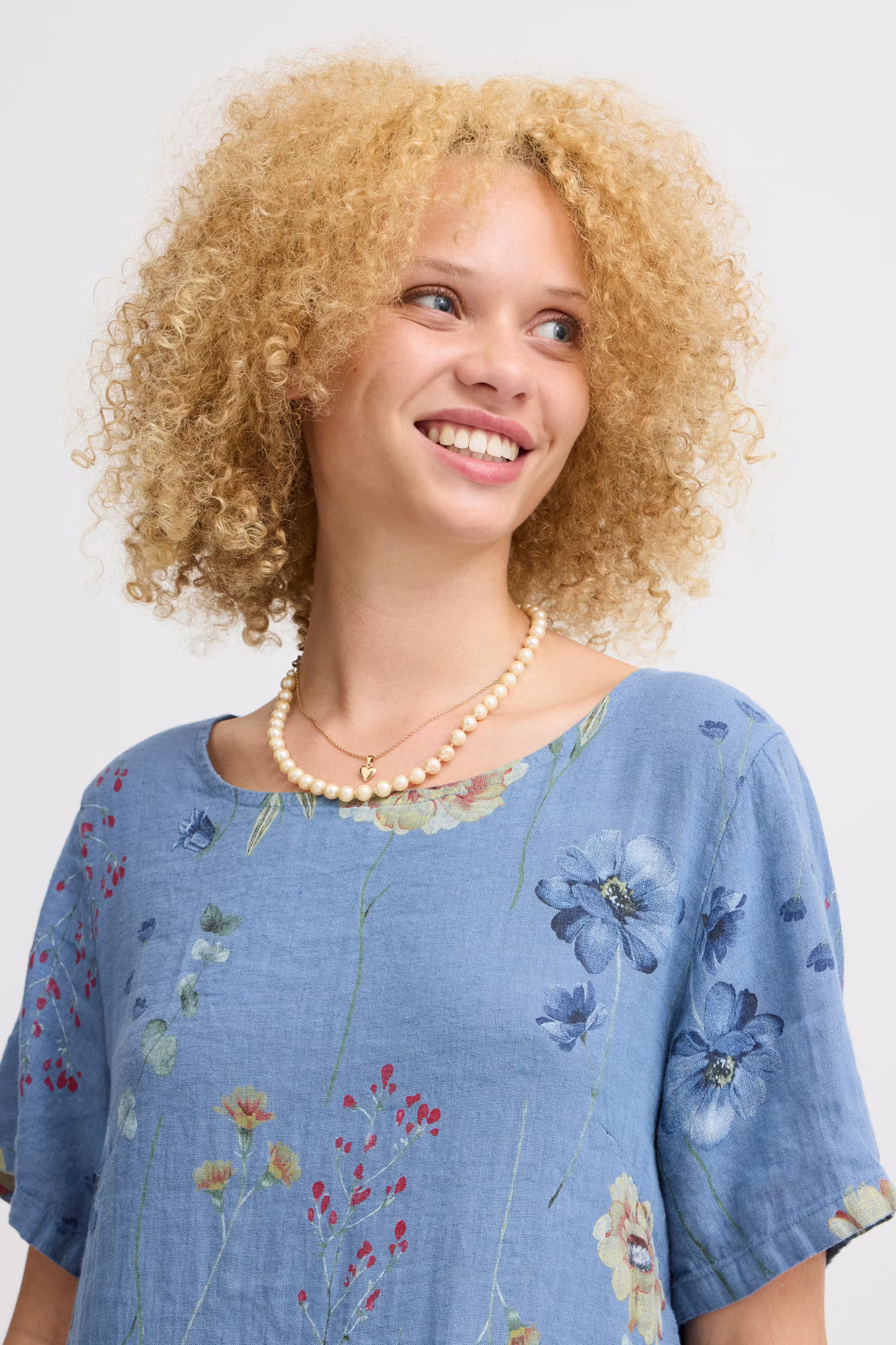 Kjole LOOKBOOK DETAIL 22100648-164023