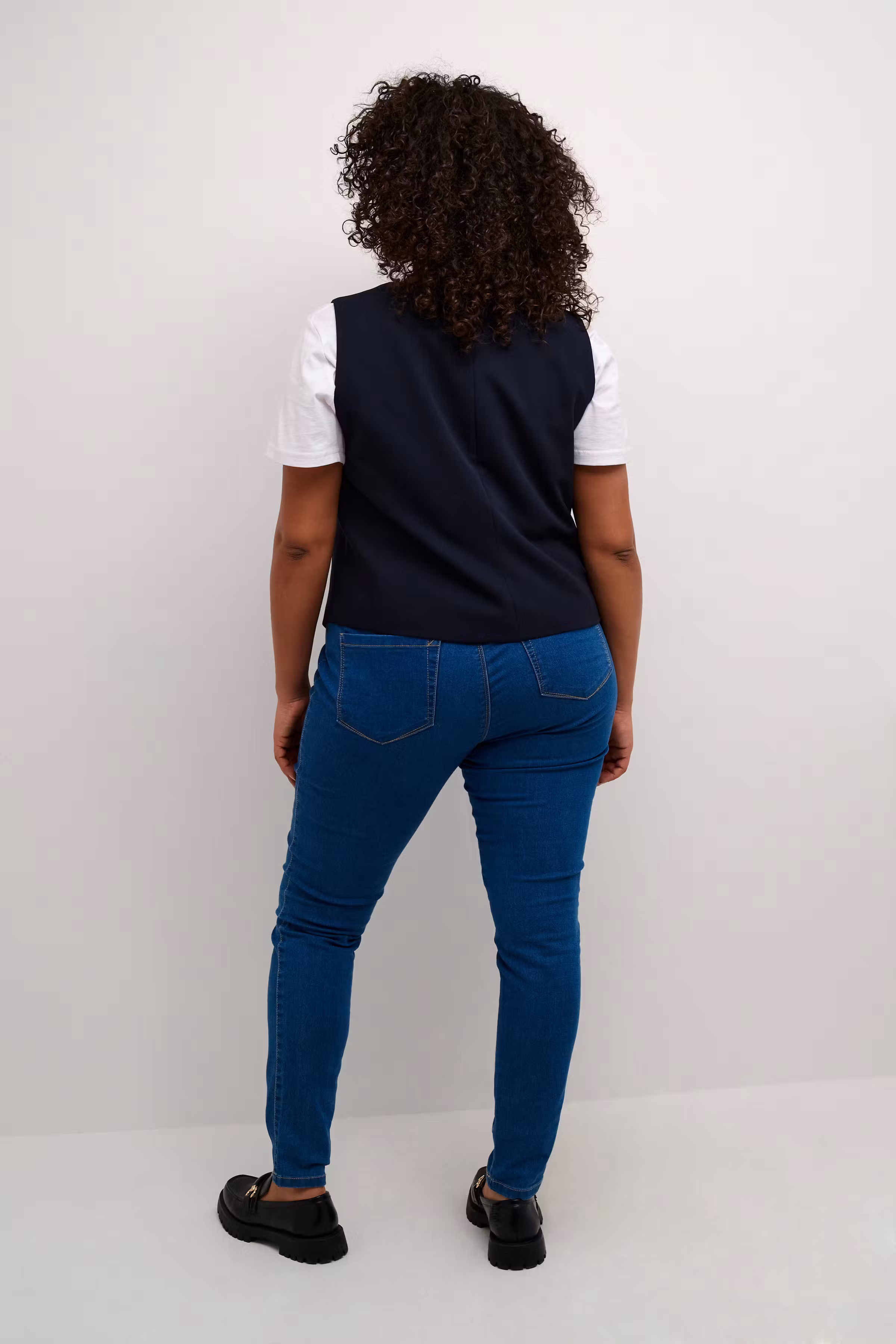 KCsakira Weste LOOKBOOK BACK 10582504-194020