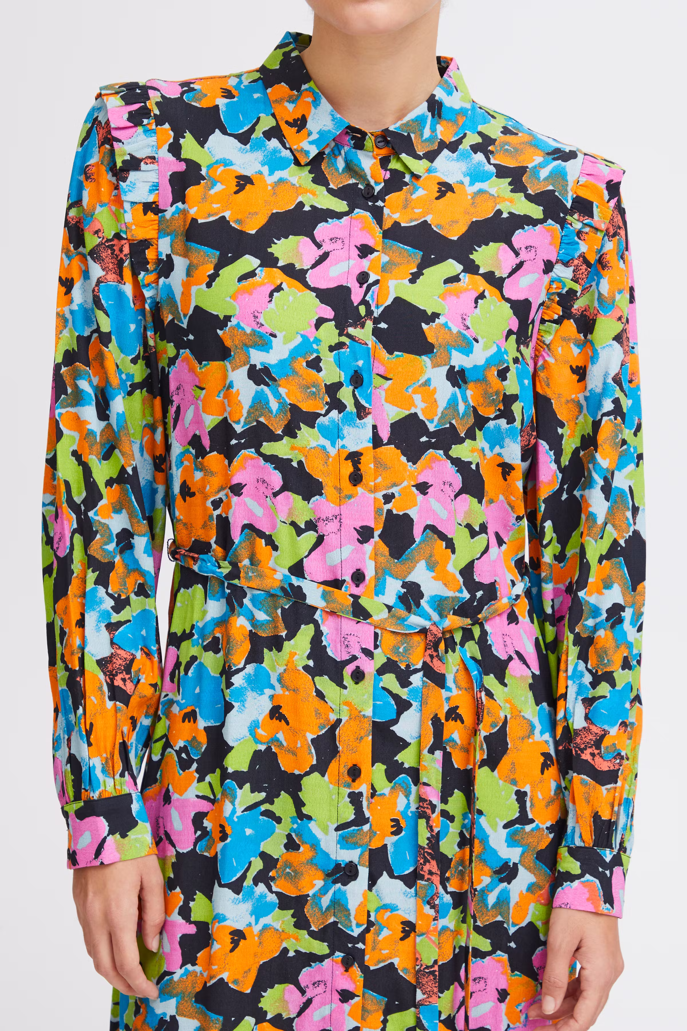 IHGANAVA Kjole LOOKBOOK DETAIL 20120363-202740