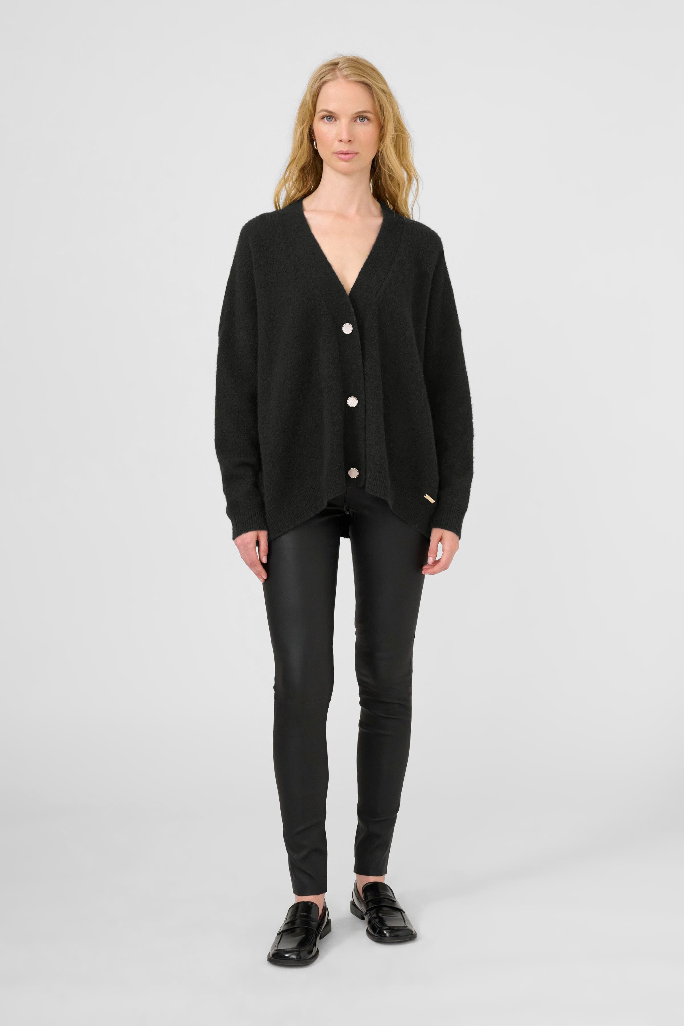 NoraKB Cardigan LOOKBOOK FRONT 10103292-194008