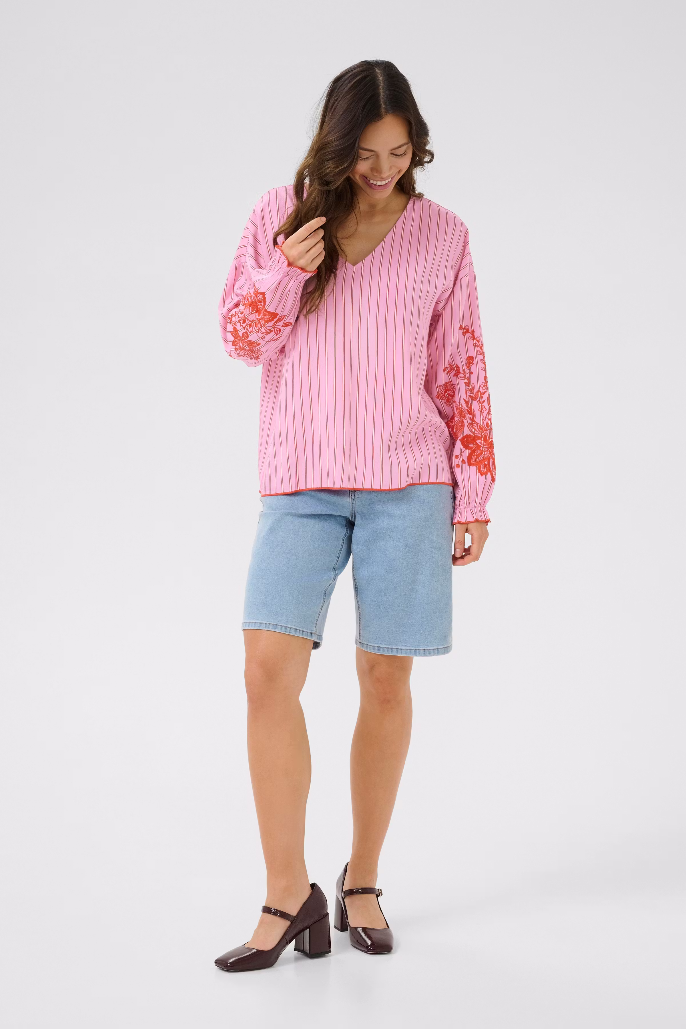 CRKamela Blouse LOOKBOOK FRONT 10613628-107622