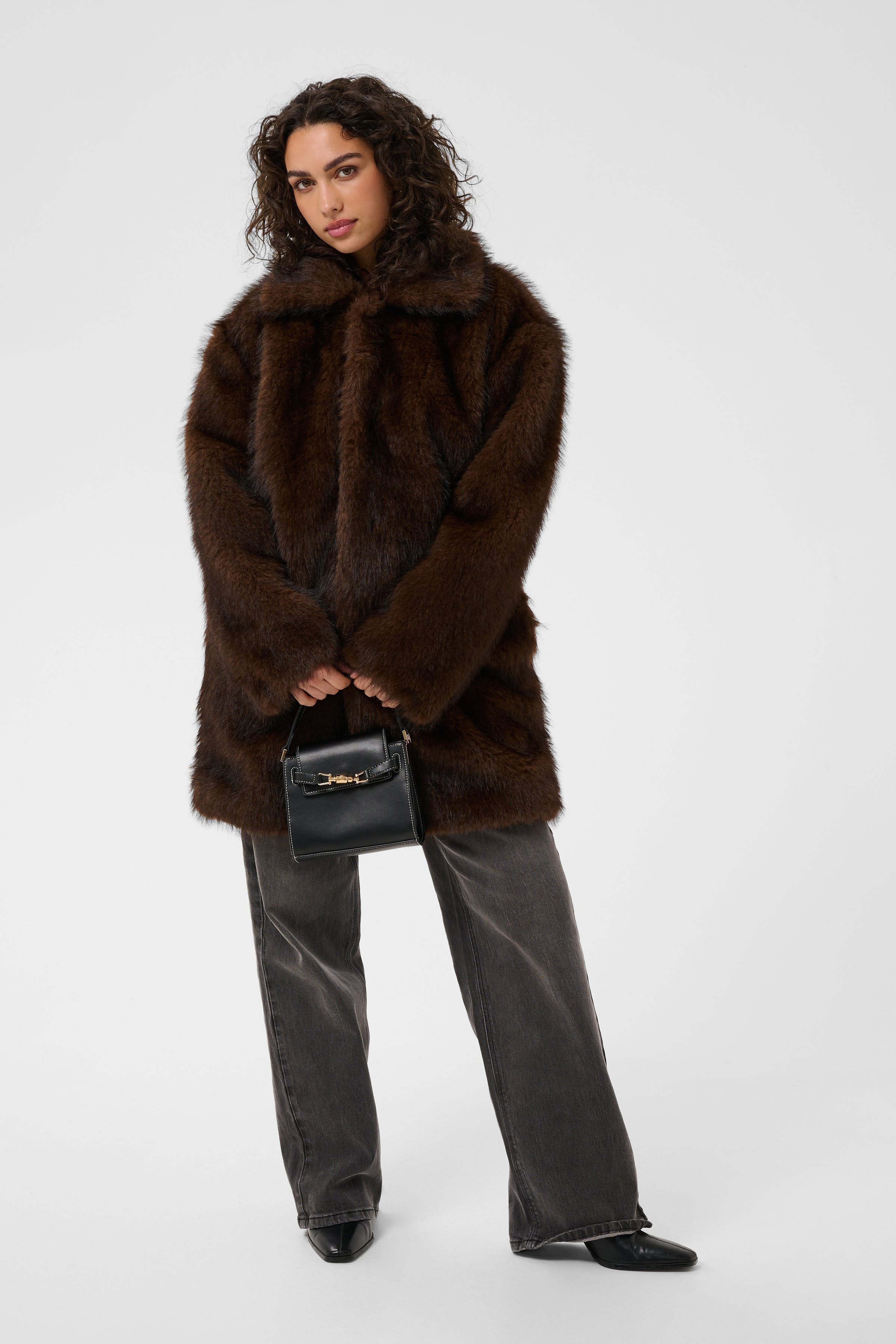 KAaurora Kåpe LOOKBOOK FRONT 10511896-109600