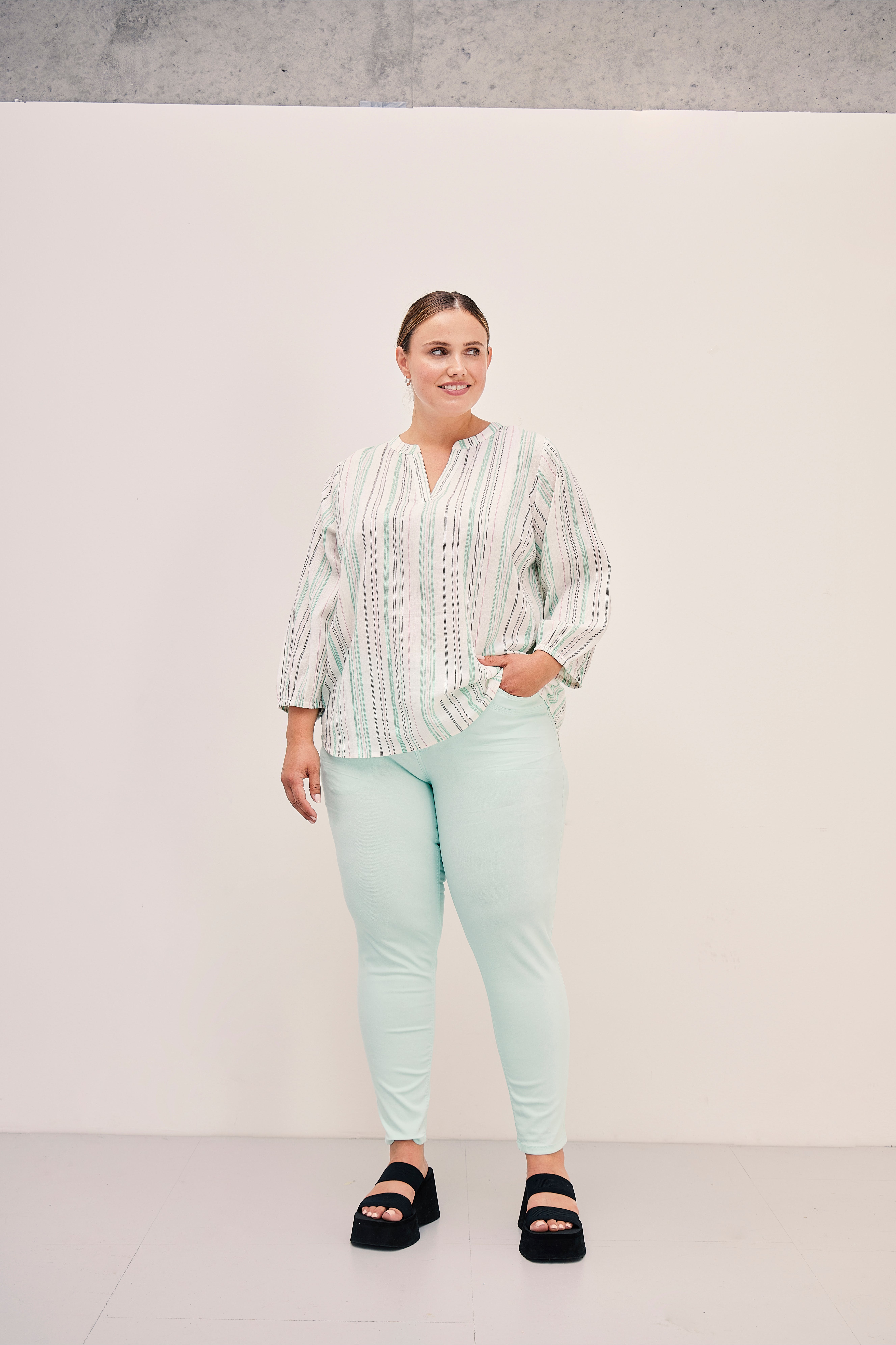 Kurzarm-Bluse LOCATION NONE 20613752-202818