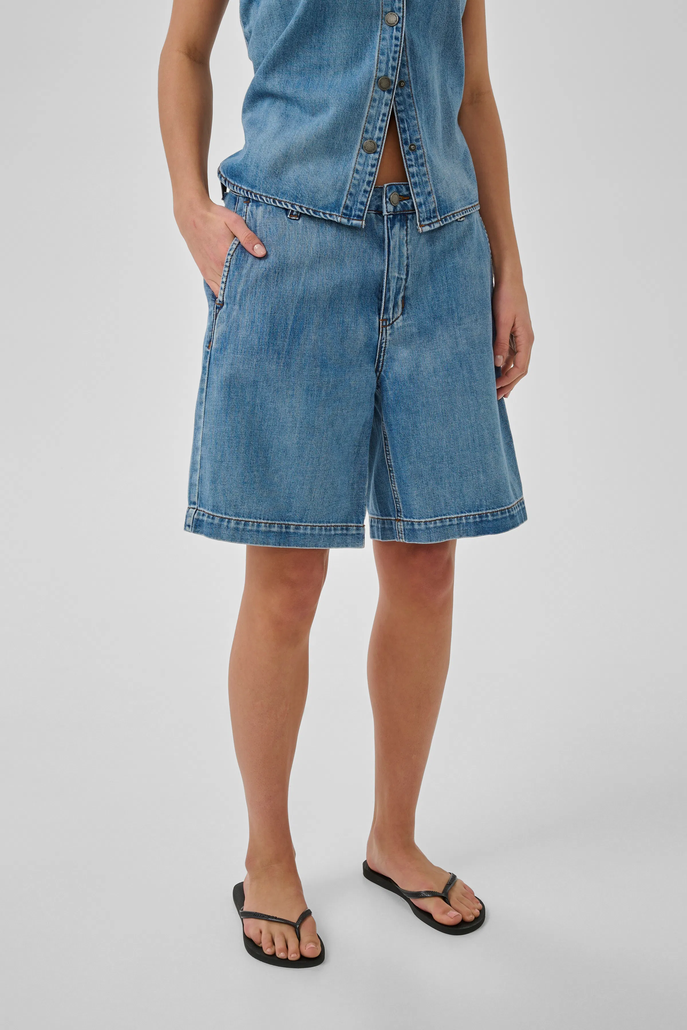 MWKamma Shorts LOOKBOOK FRONT 10705573-109496