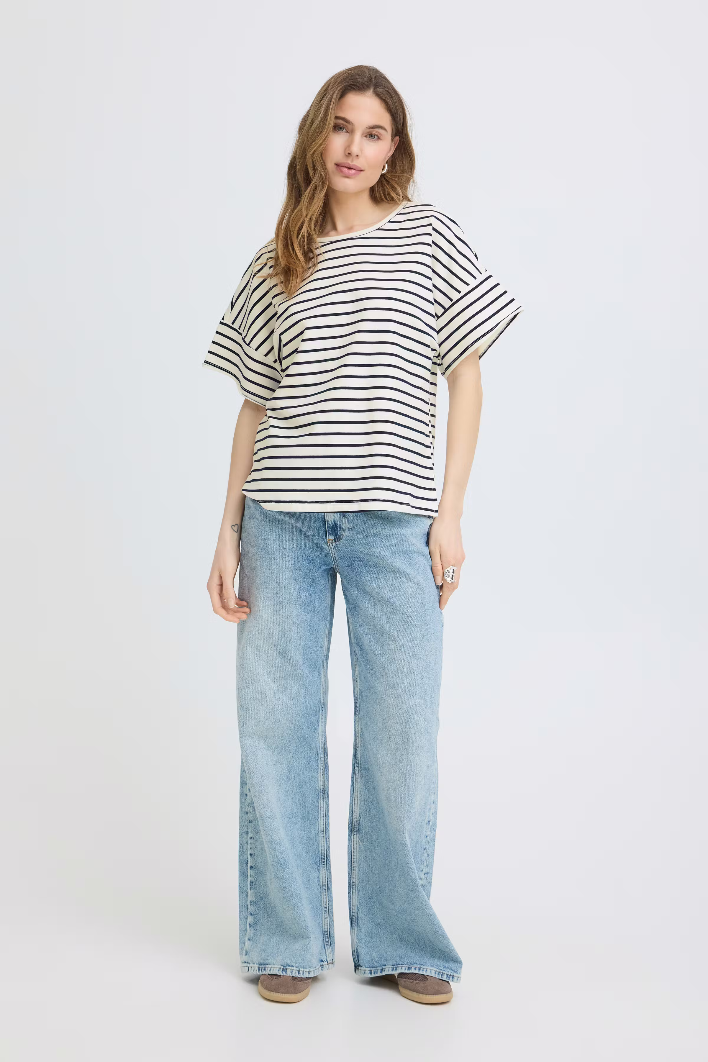 PZCAMILLA T-shirt LOOKBOOK FRONT 50210470-193911