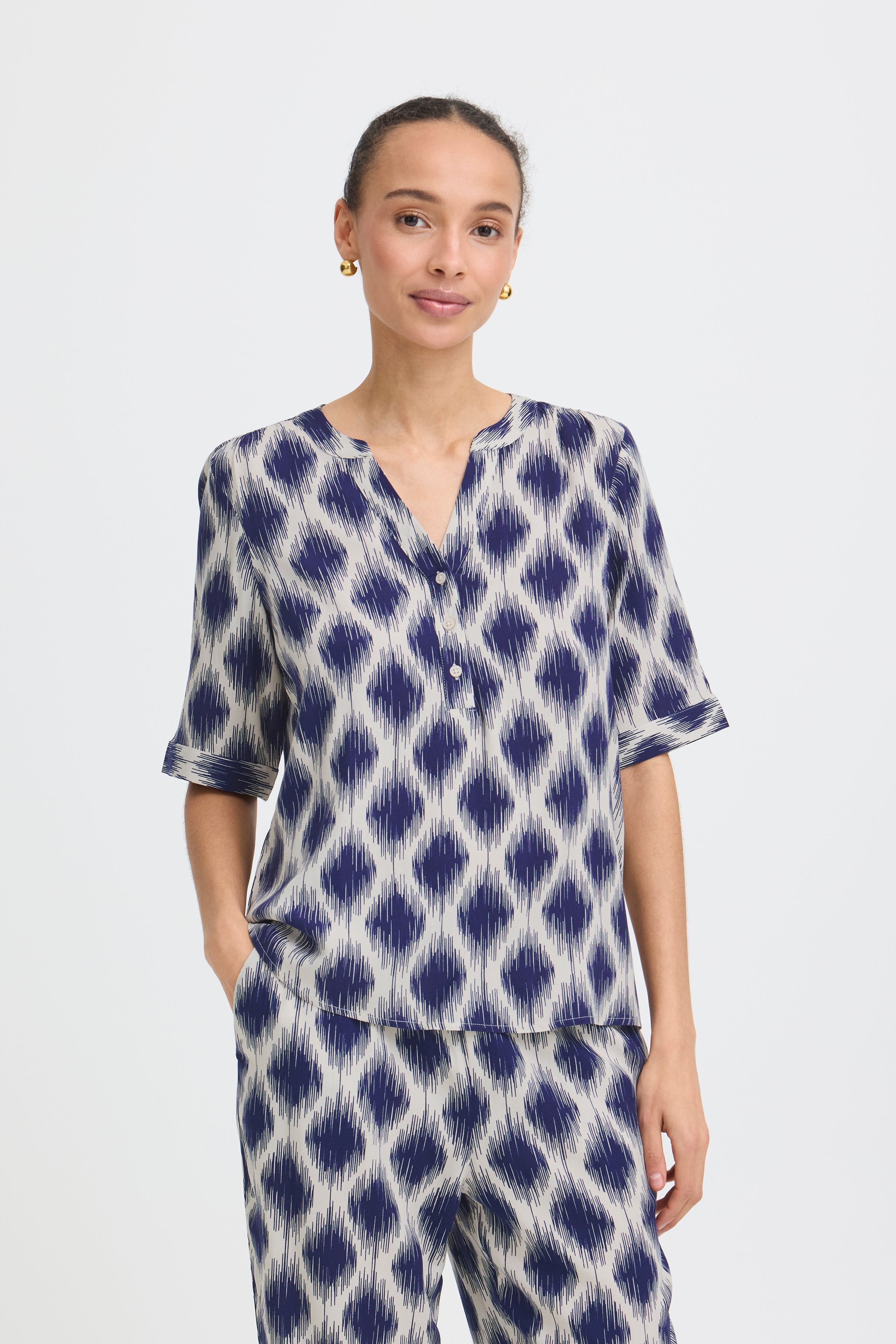 BYMMJOELLA Bluse LOOKBOOK FRONT 20818775-900006745