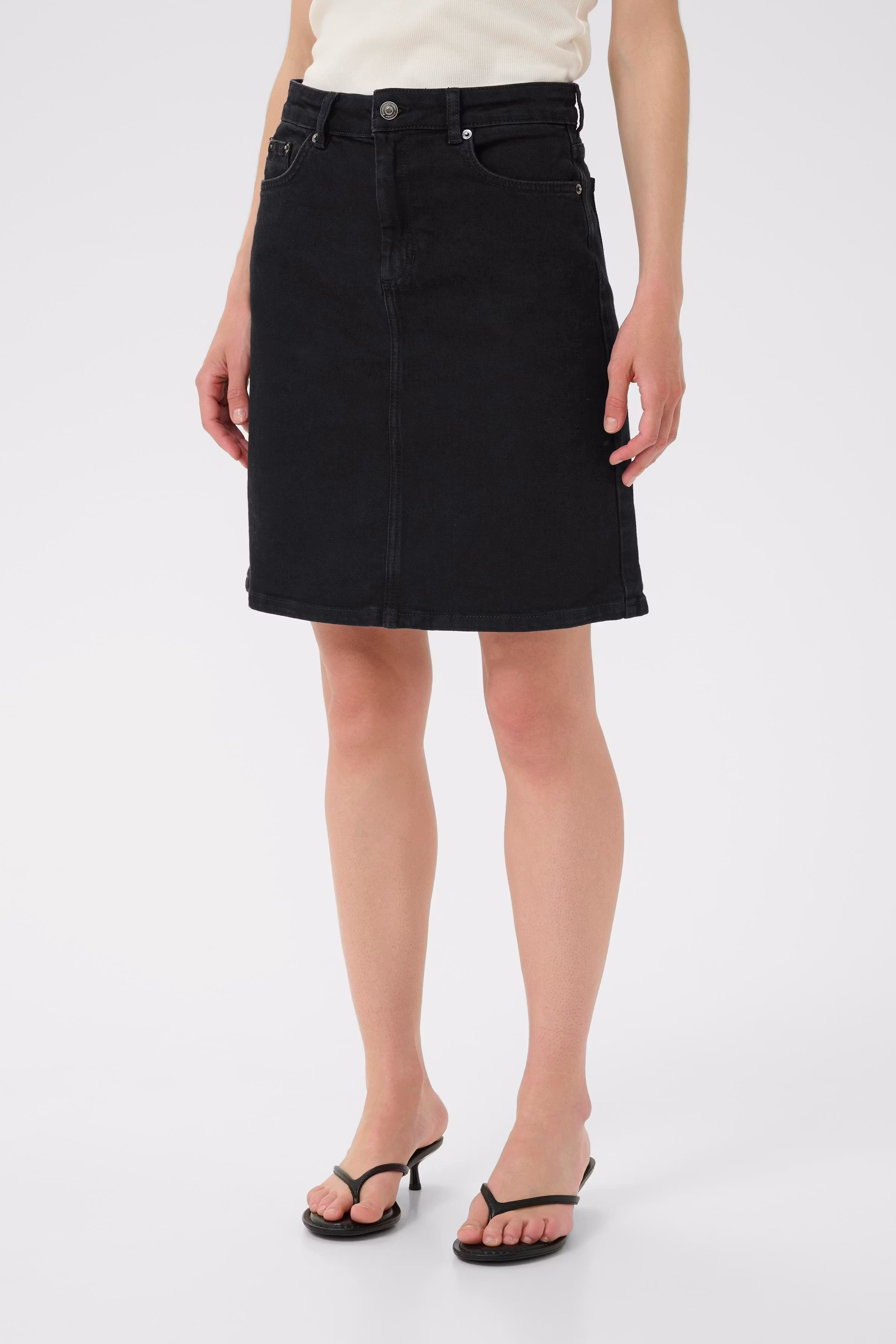 PheiIW Skirt LOOKBOOK FRONT 30110654-194008
