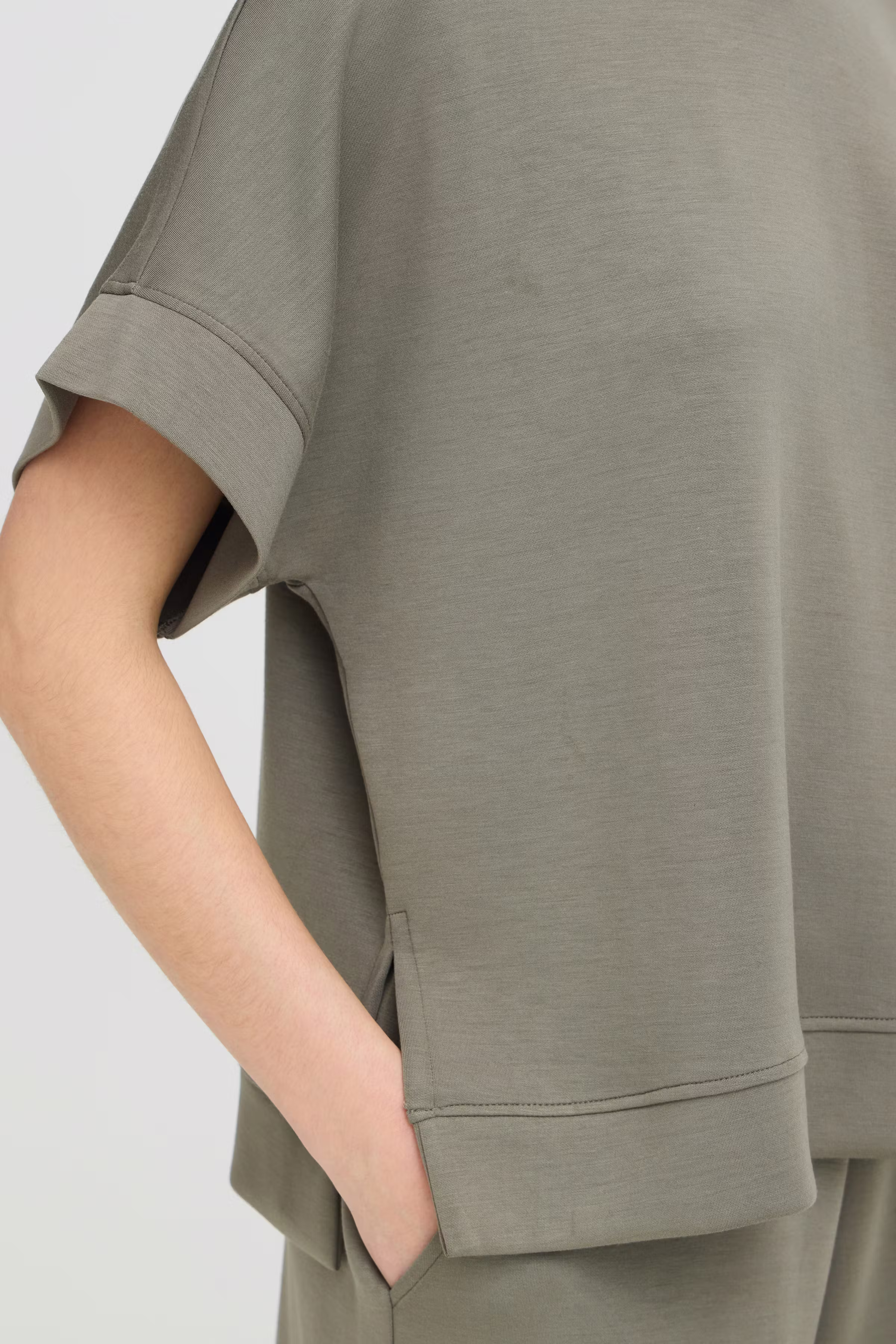 FRAURORA T-shirt LOOKBOOK DETAIL 20617749-180516