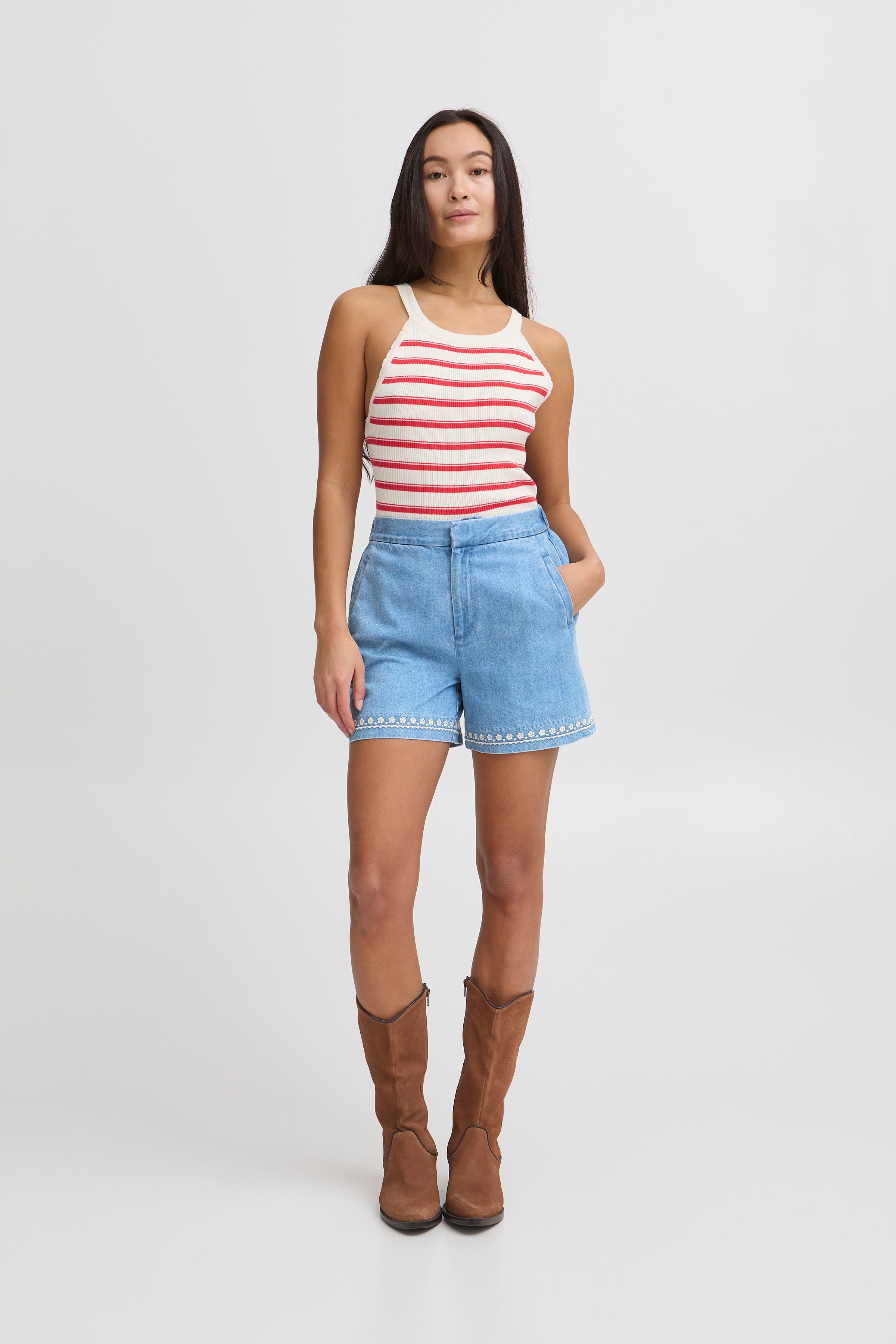 IRTAWNY Short LOOKBOOK FRONT 20122714-203935