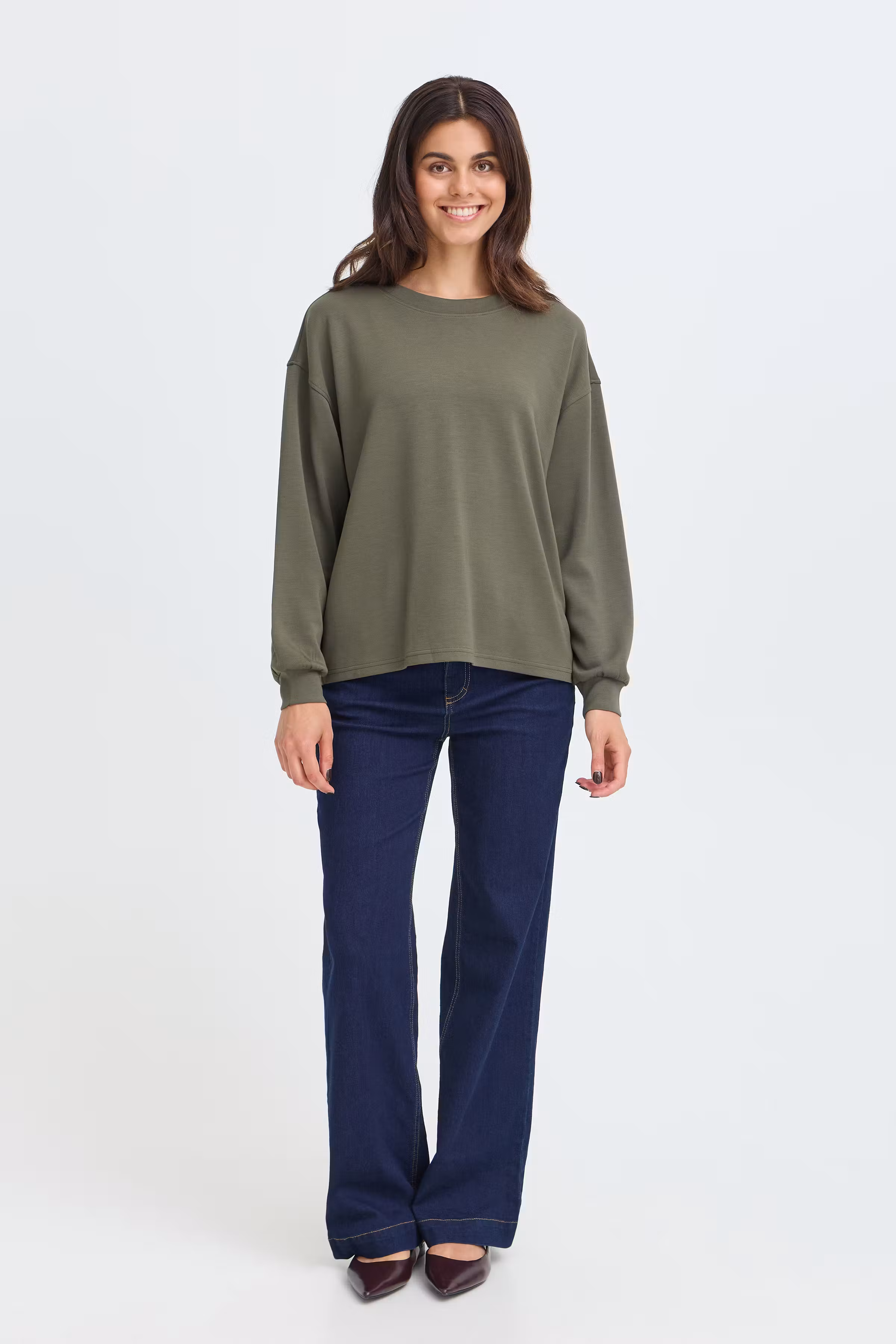 FRAURORA PU 7 Sweatshirt LOOKBOOK FRONT 20615558-190511