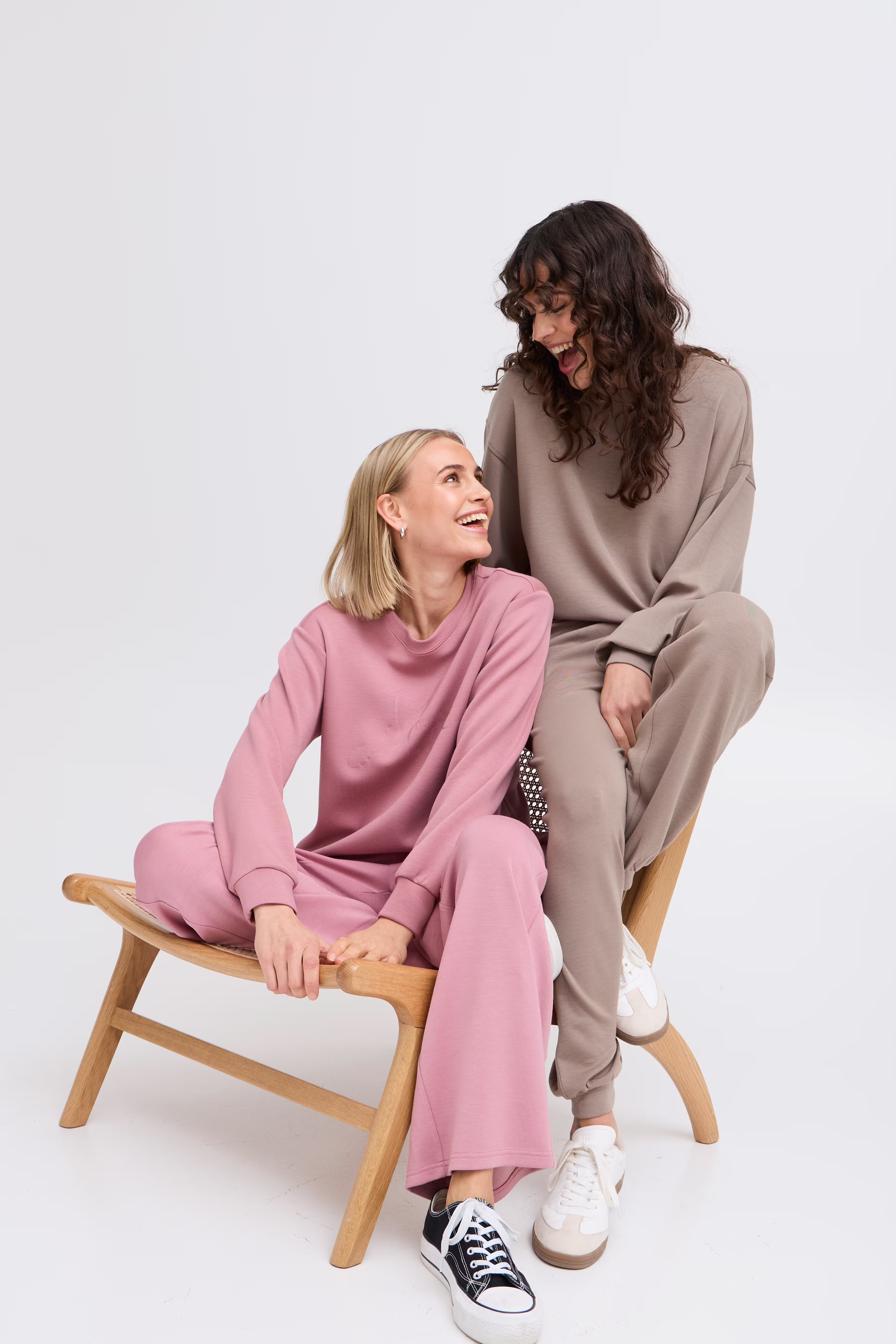 FRAURORA Pants Casual LOCATION NONE 20615556-171512