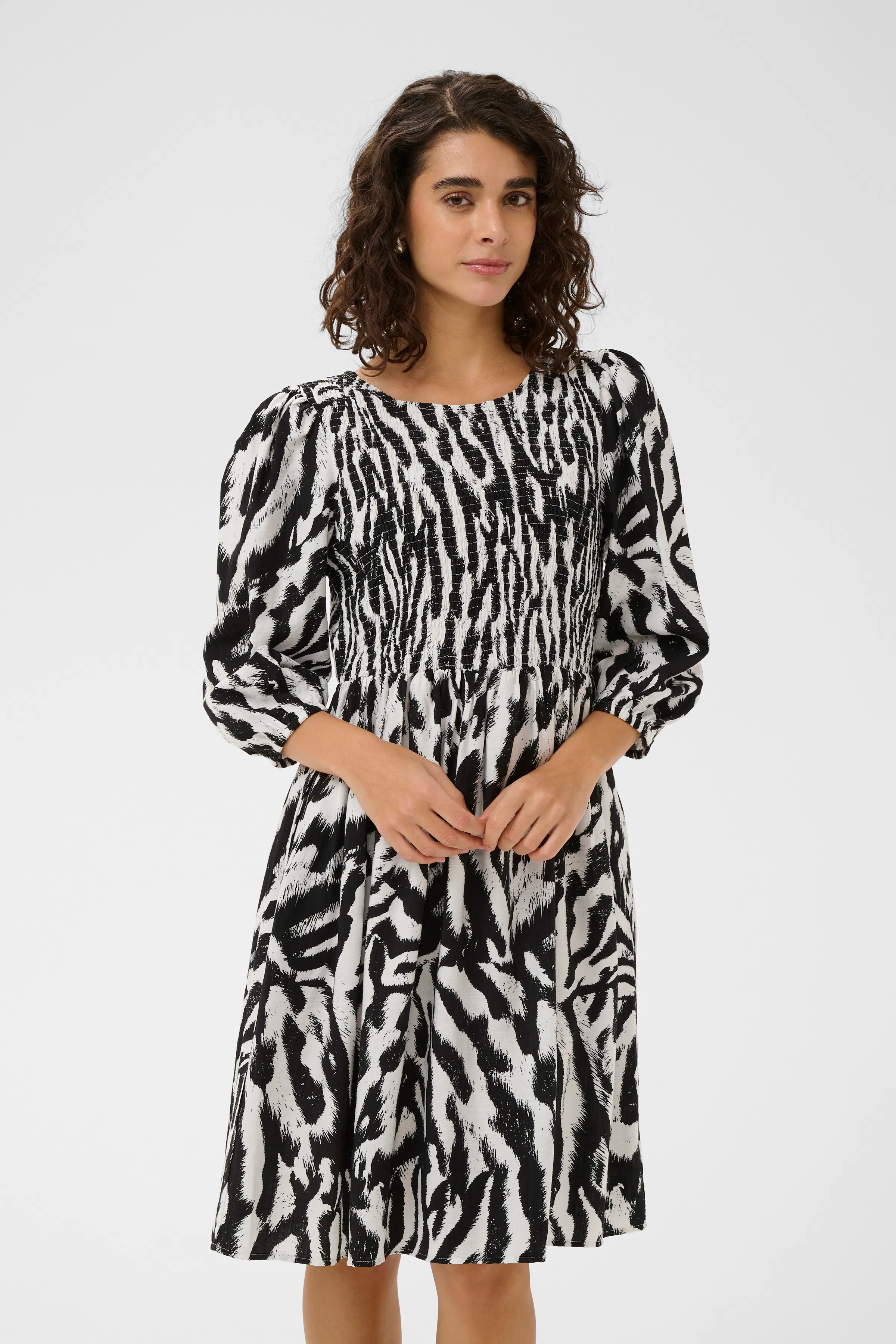 KAhanna Kjole LOOKBOOK FRONT 10511377-109009