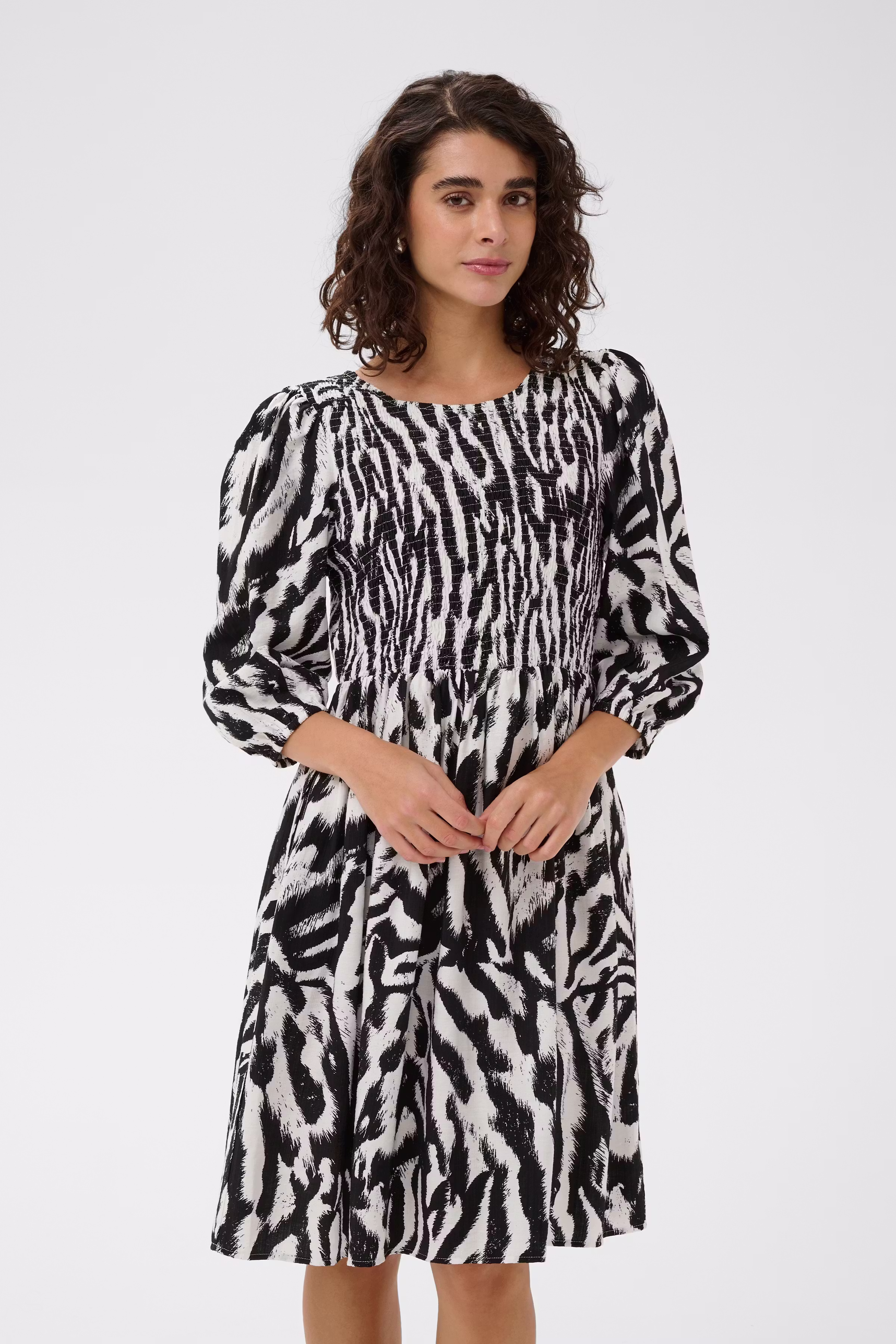 KAhanna Kjole LOOKBOOK FRONT 10511377-109009