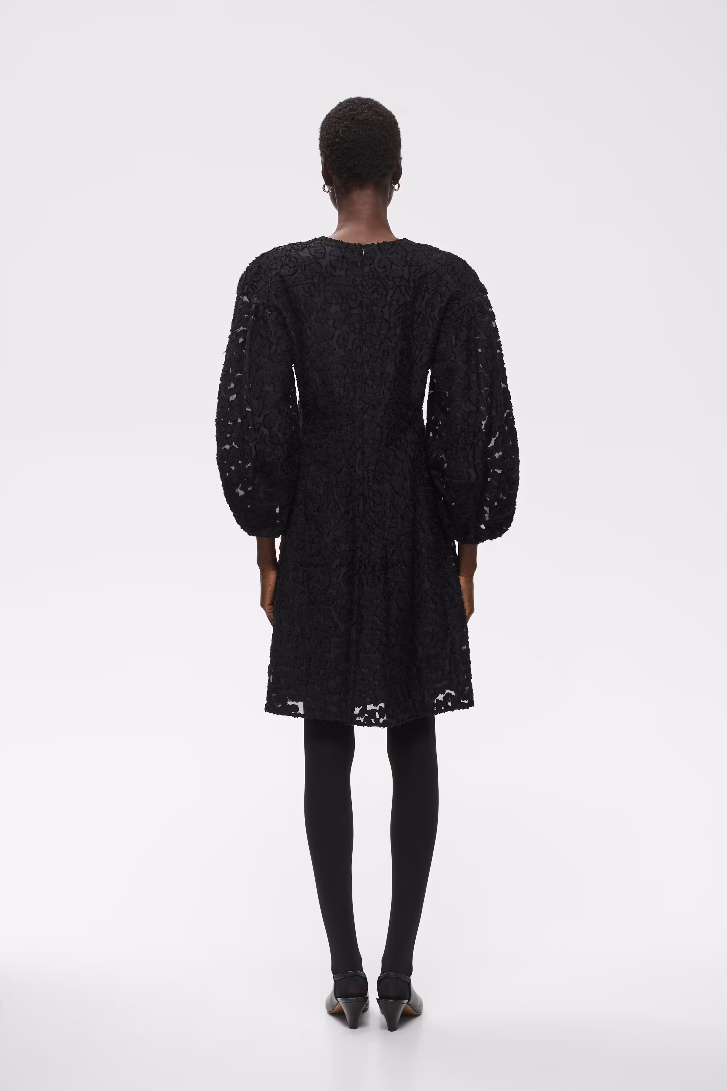 OMEGAIW Kleid LOOKBOOK BACK 30113025-194008