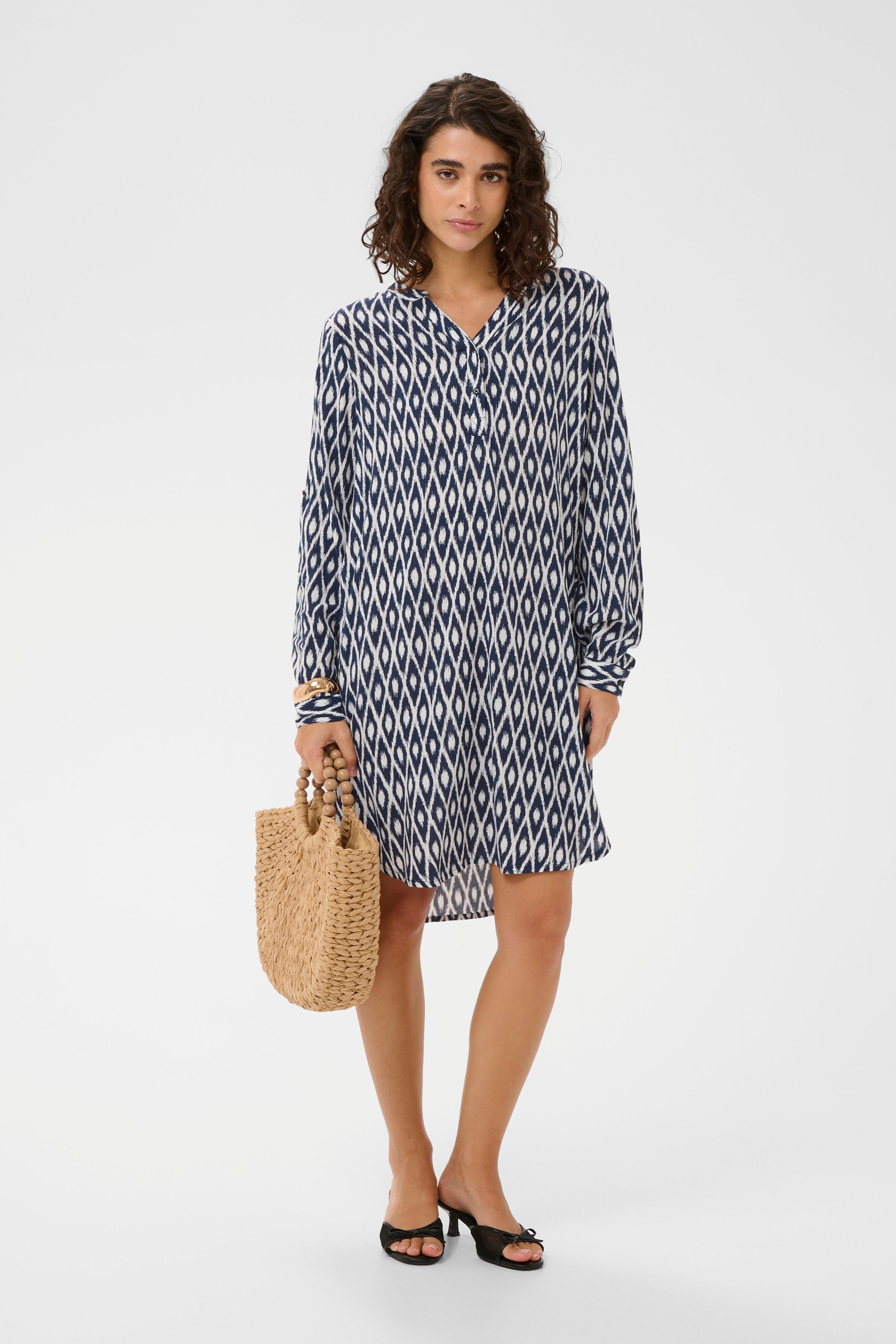 KAmarana Dress LOOKBOOK FRONT 10551803-109245