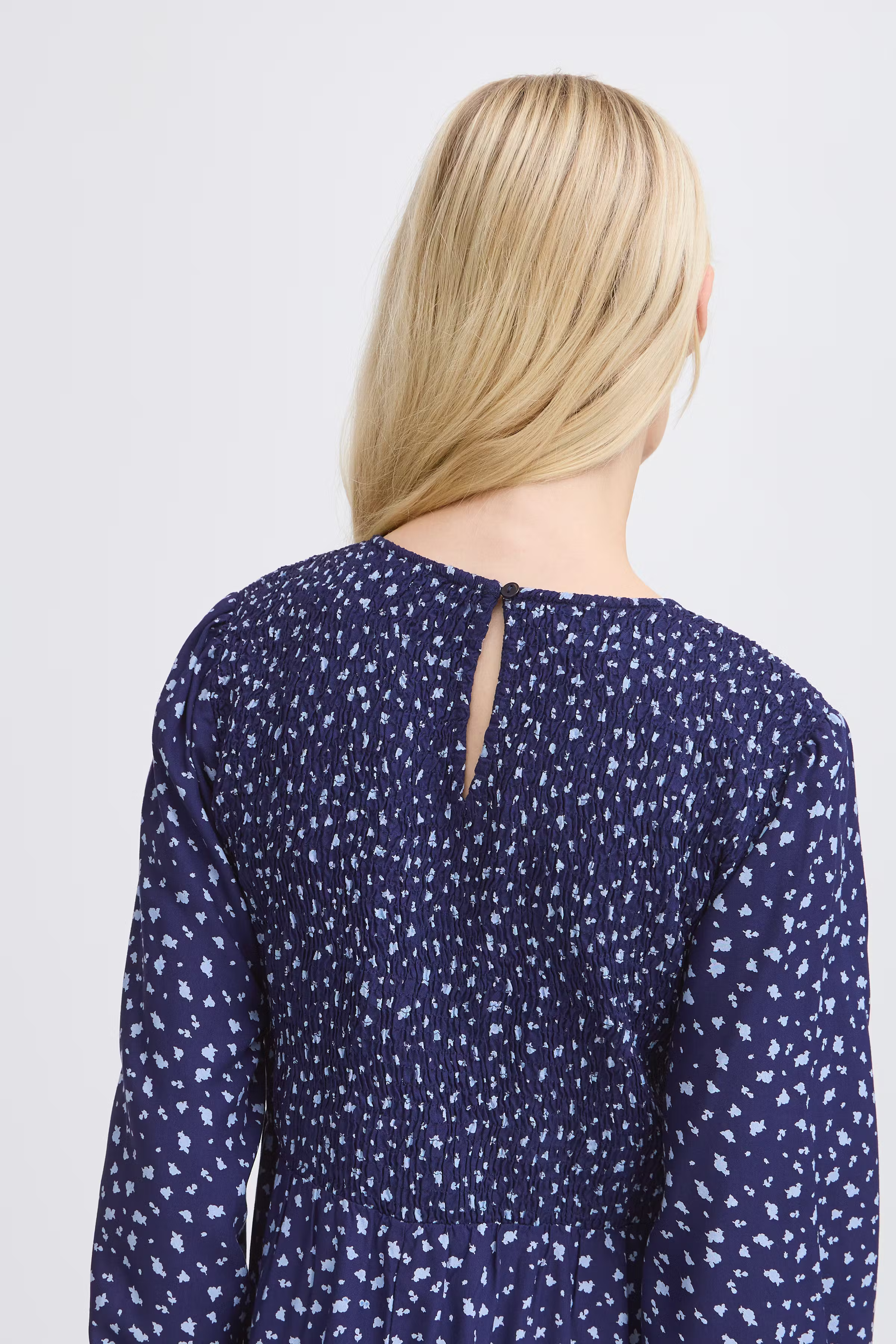 BYJOSA Kleid LOOKBOOK DETAIL 20815242-204075