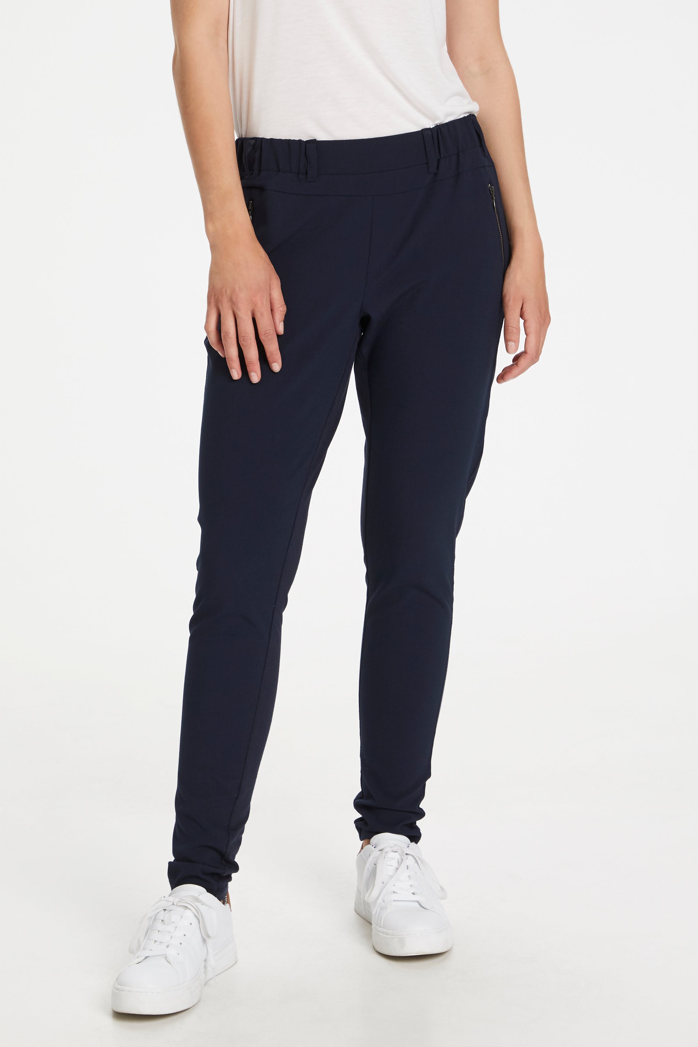 Jillian Bukser LOOKBOOK FRONT 10501106-52737