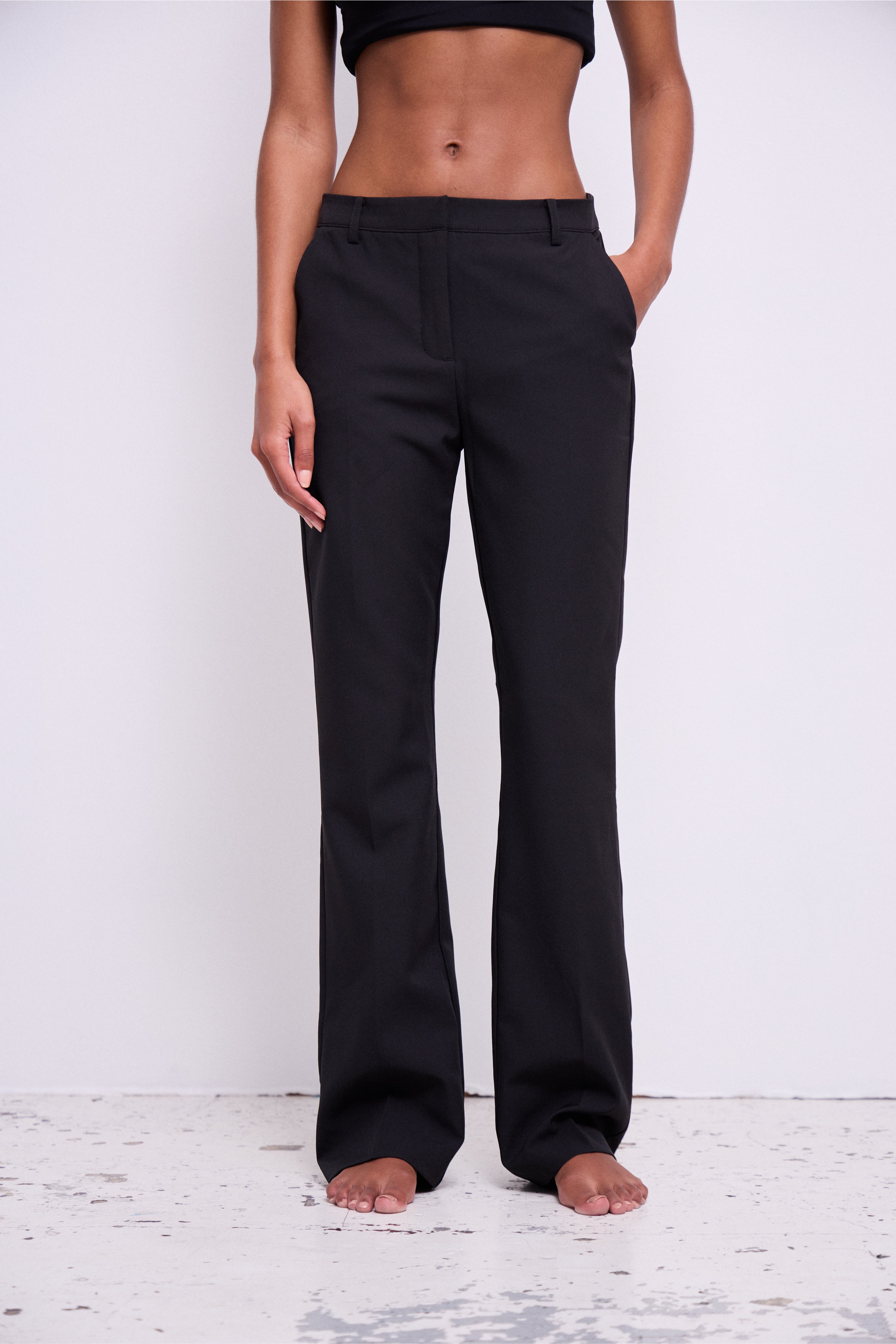 IHLEXI Trousers LOCATION NONE 20111211-194008