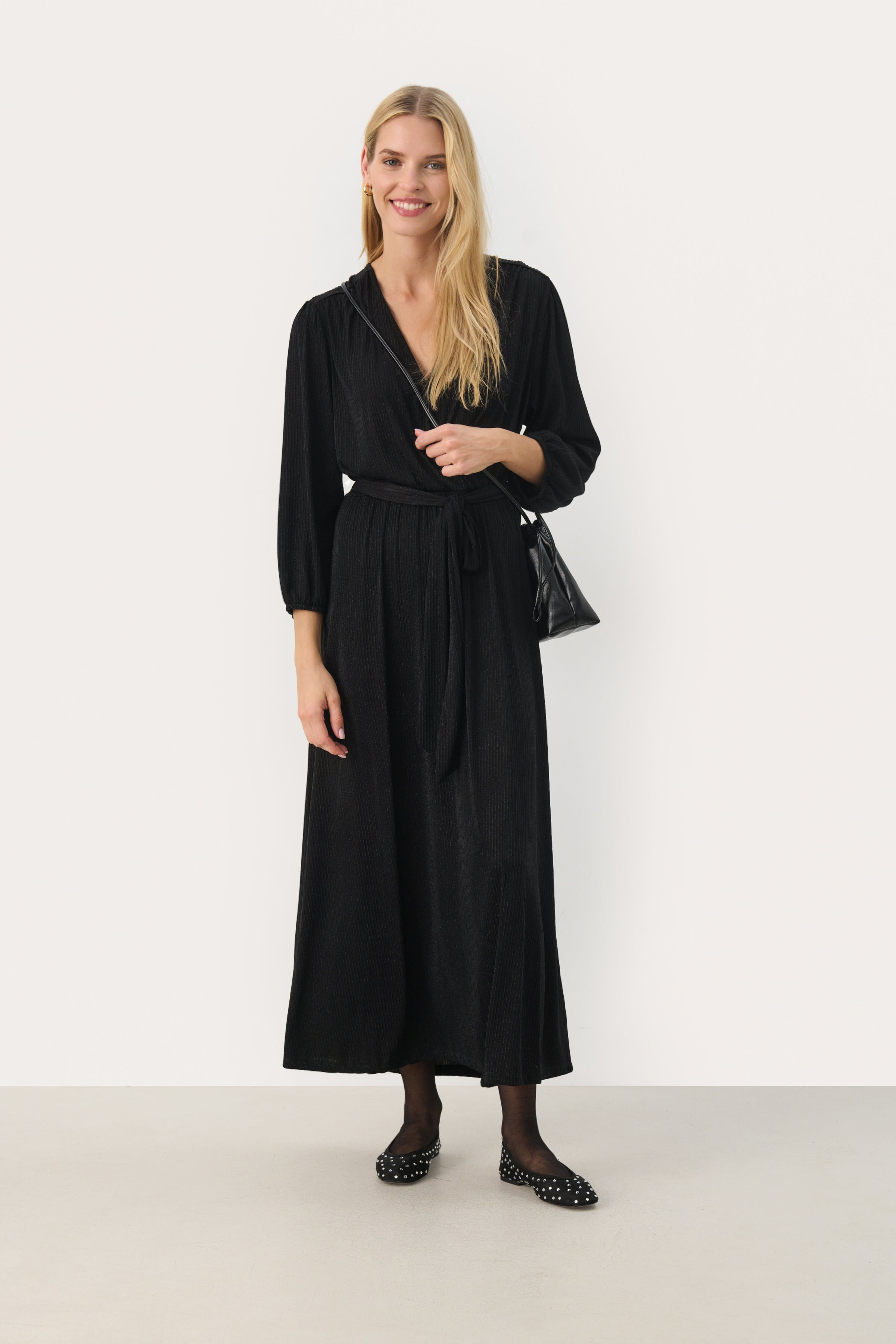 ThennaPW Kjole LOOKBOOK BACK 30309312-194008