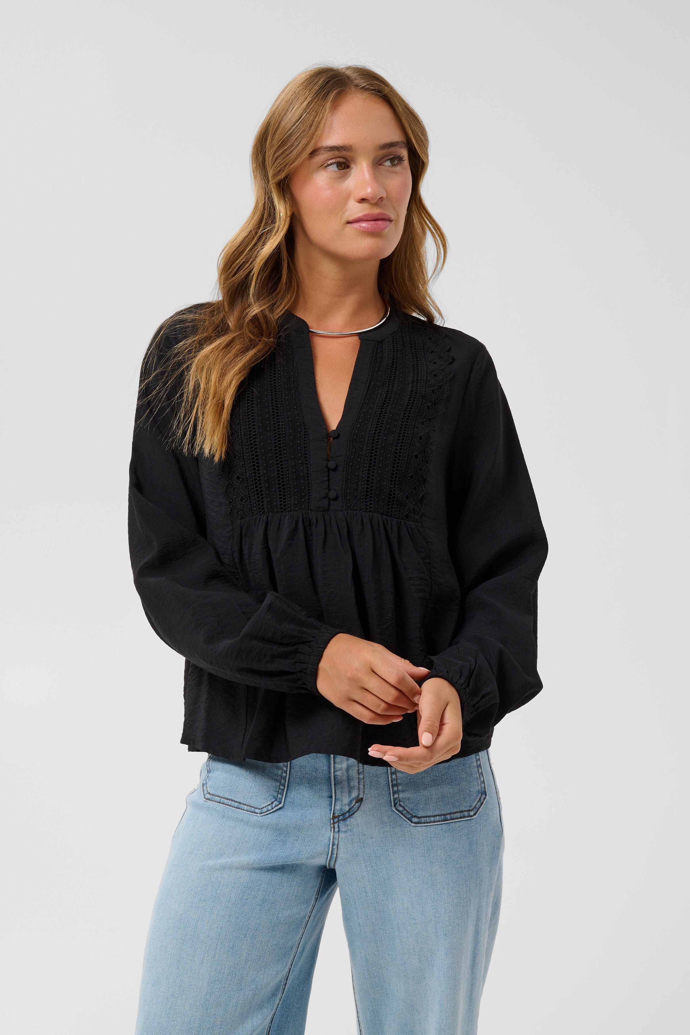 KAgalina Bluse LOOKBOOK FRONT 10512202-100121