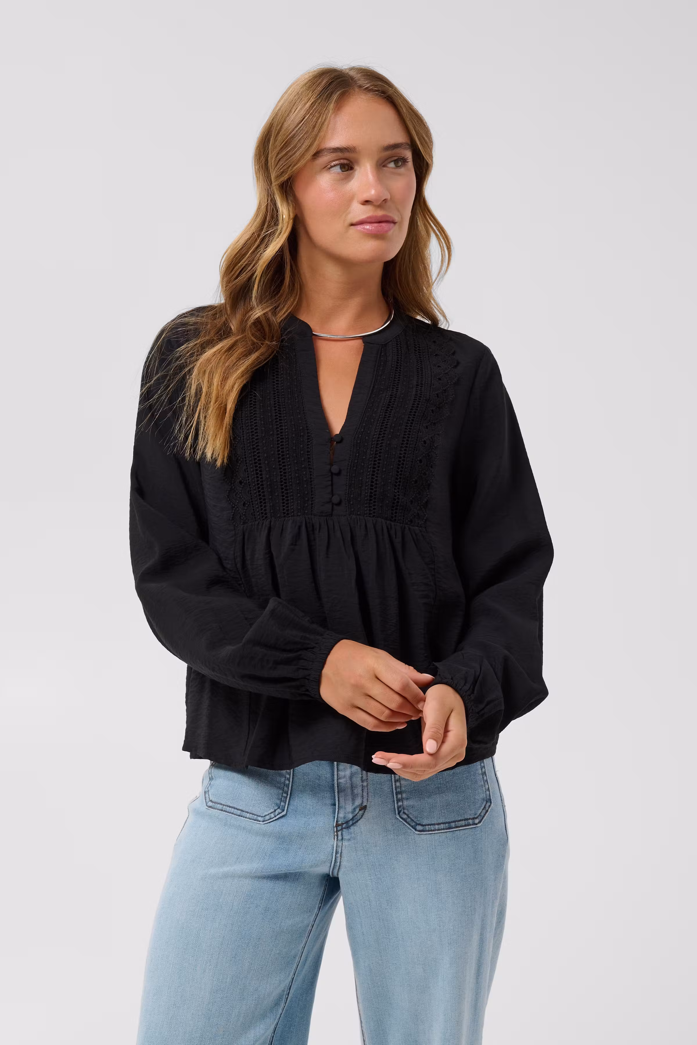 KAgalina Bluse LOOKBOOK FRONT 10512202-100121