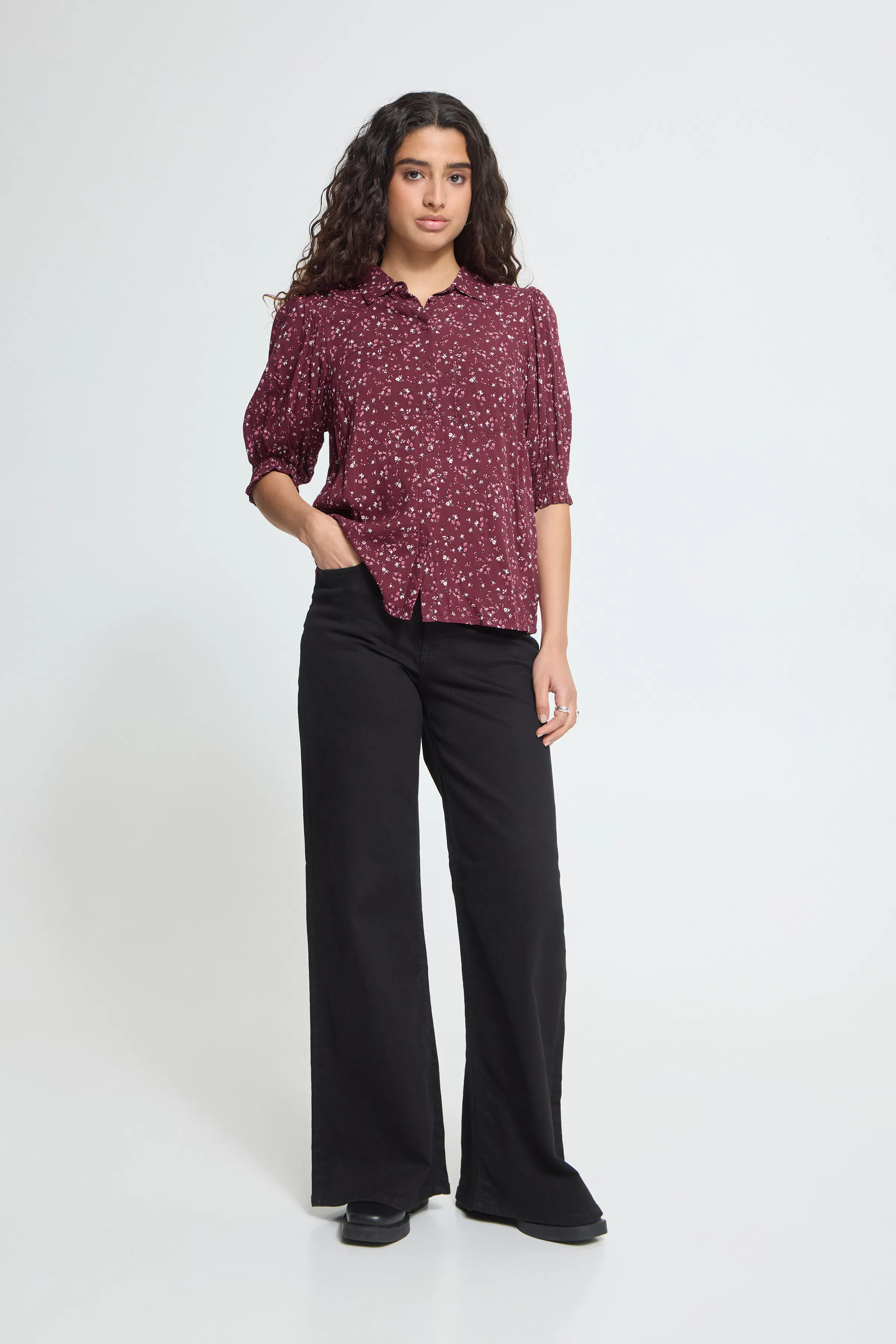 IHVERA Skjorte LOOKBOOK FRONT 20126347-900009385
