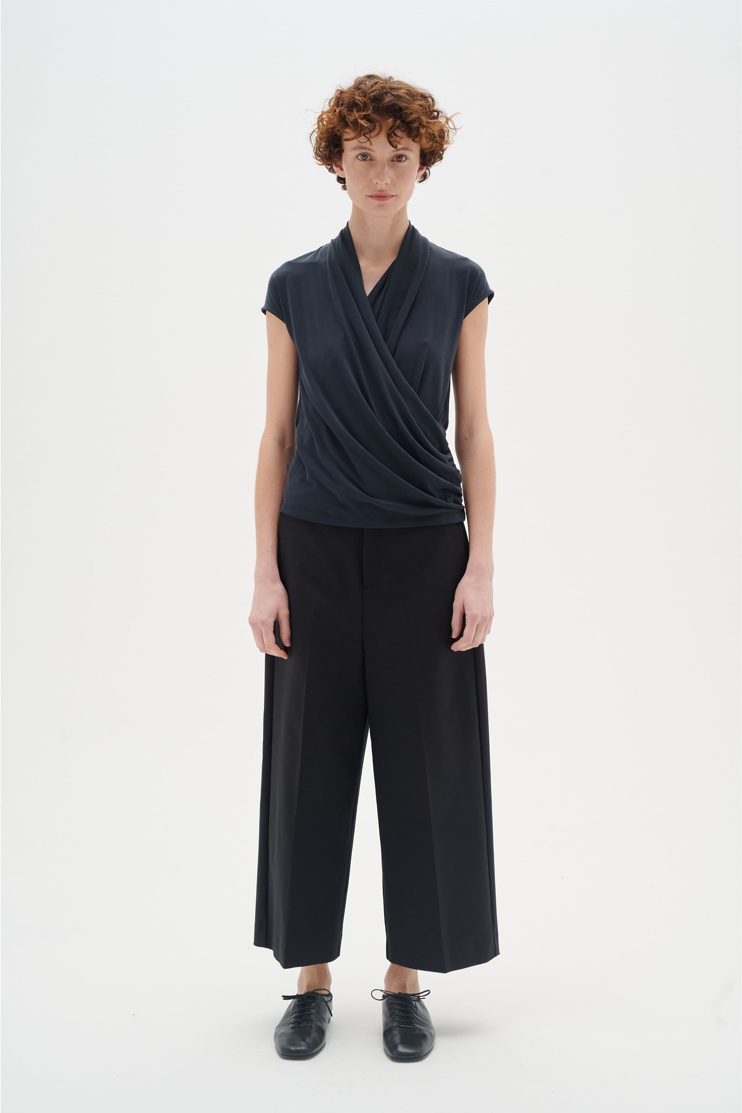 VeloraIW Top LOOKBOOK FRONT 30108382-194008