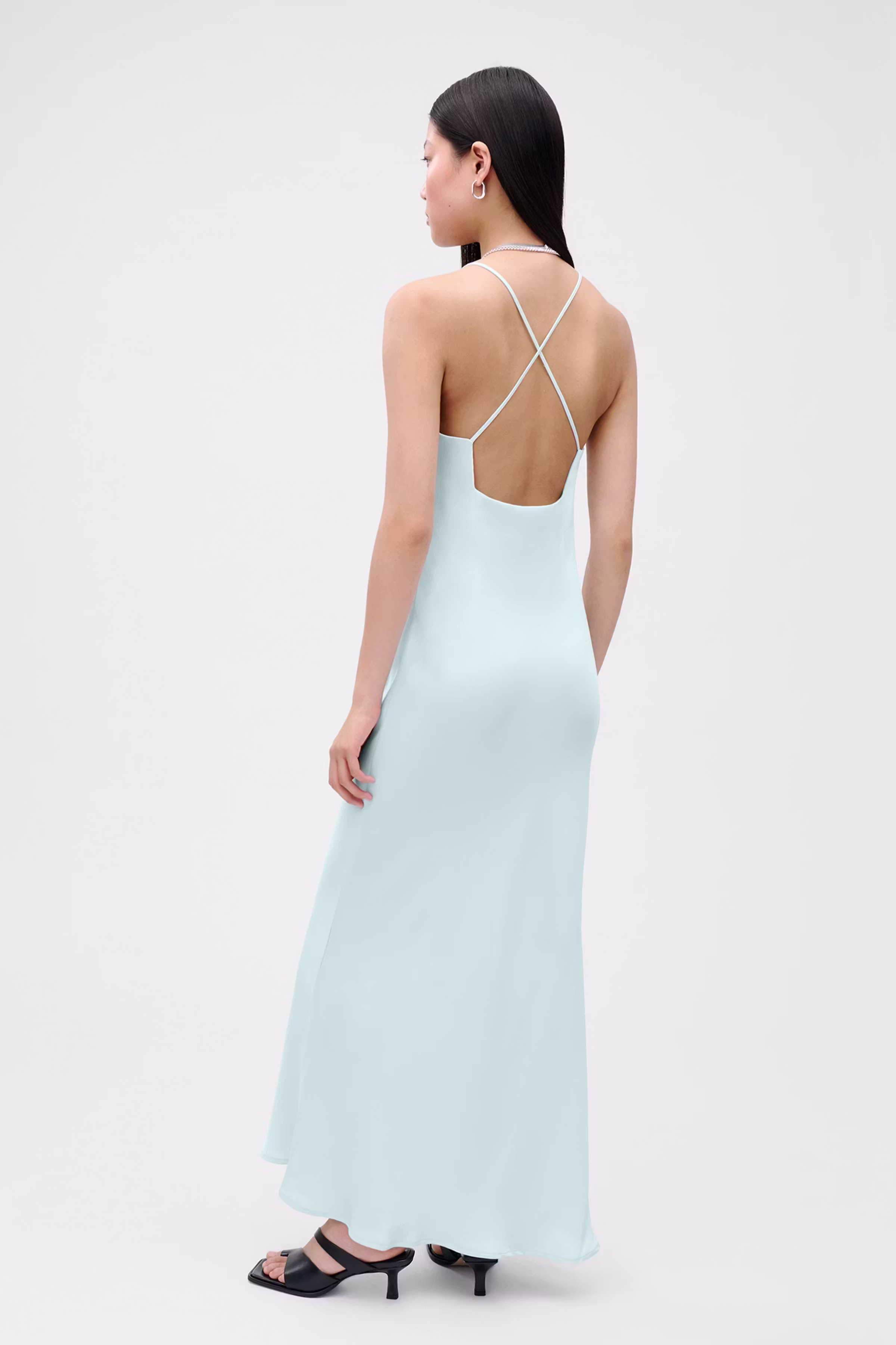 IONOEL Kleid LOOKBOOK BACK 30600399-BL804