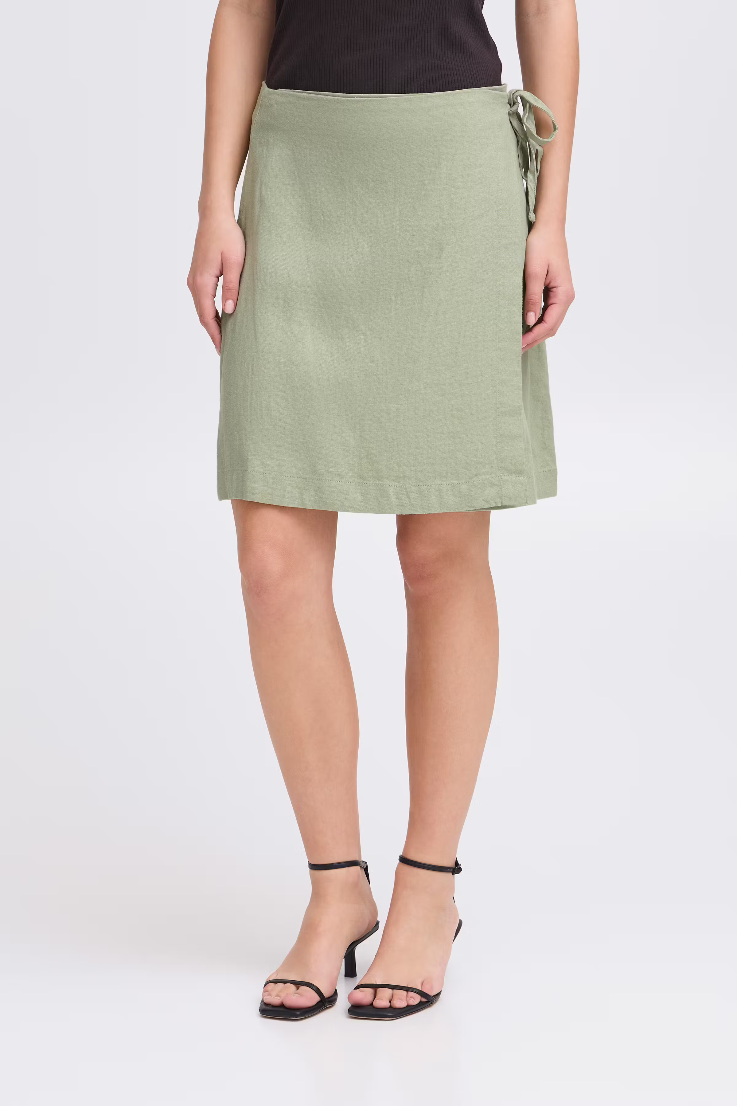 IHLINNO Skirt LOOKBOOK FRONT 20122916-160213