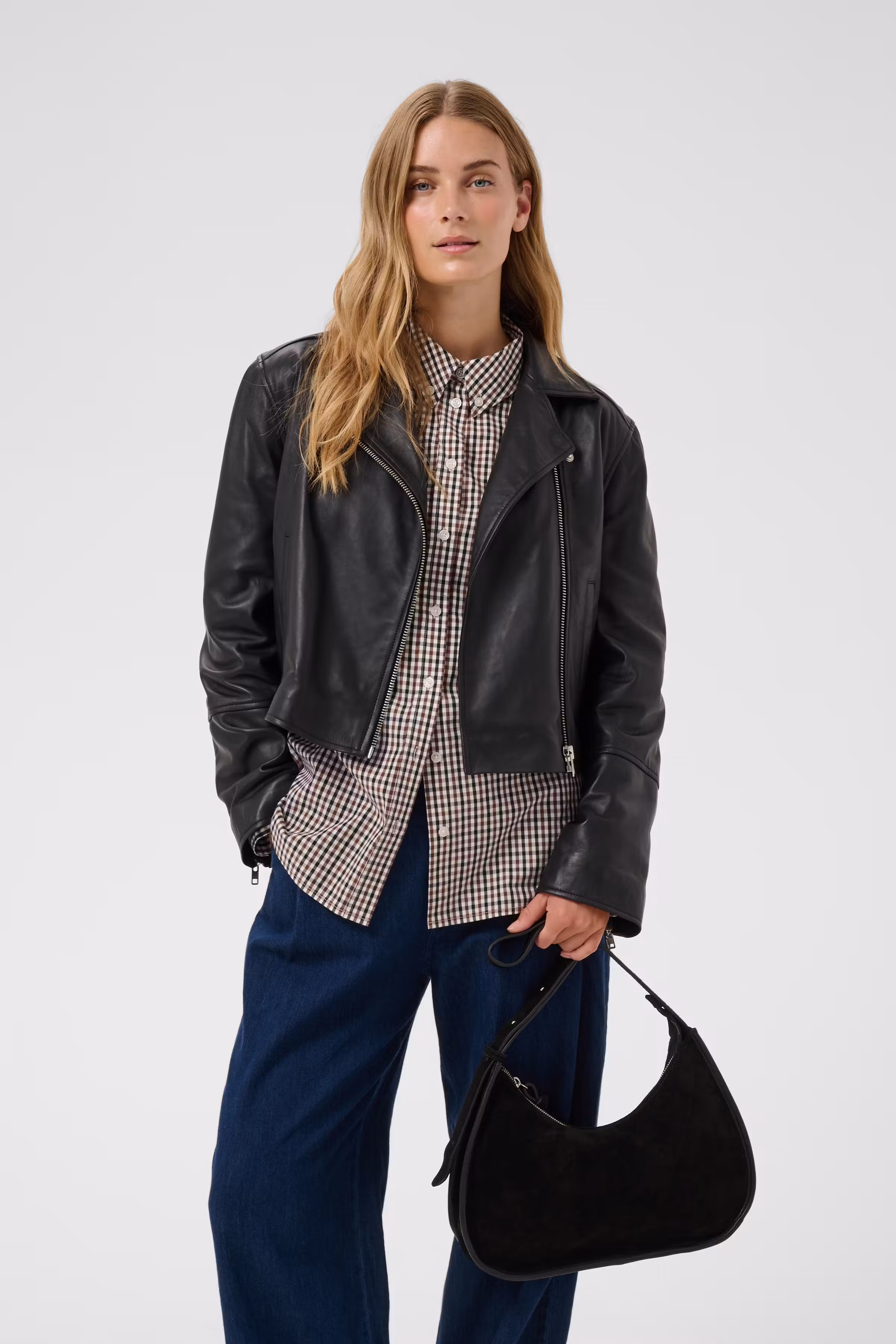 CoriliaPW Bag LOOKBOOK FRONT 30310905-194008