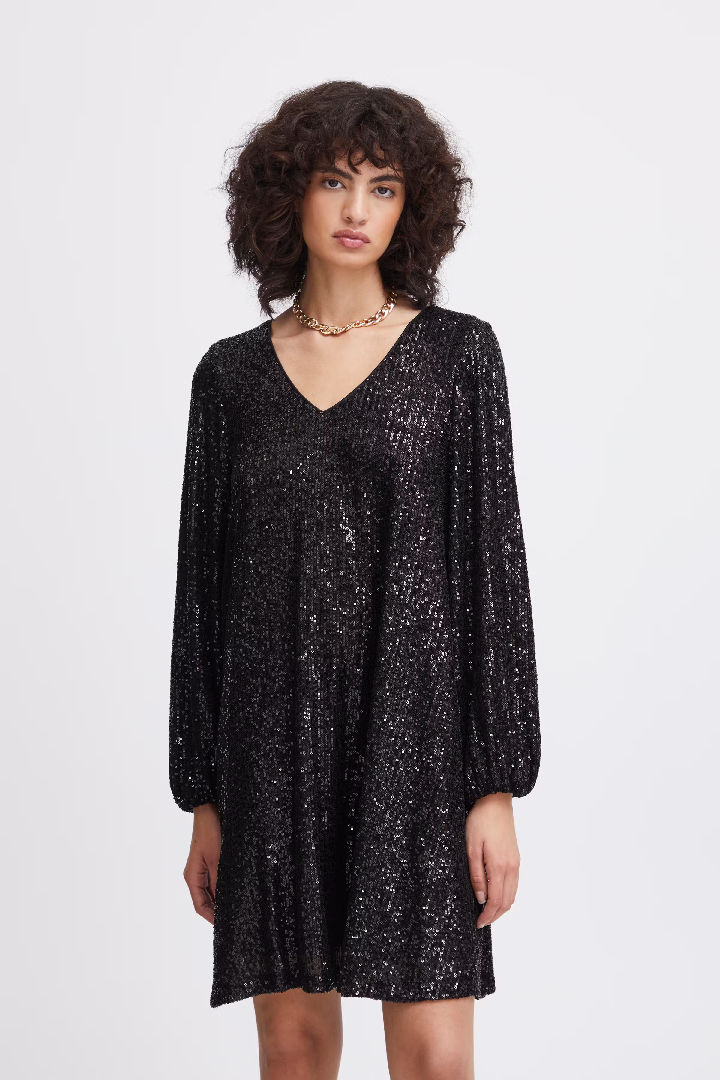 IHFAUCI Kjole LOOKBOOK FRONT 20120062-194008