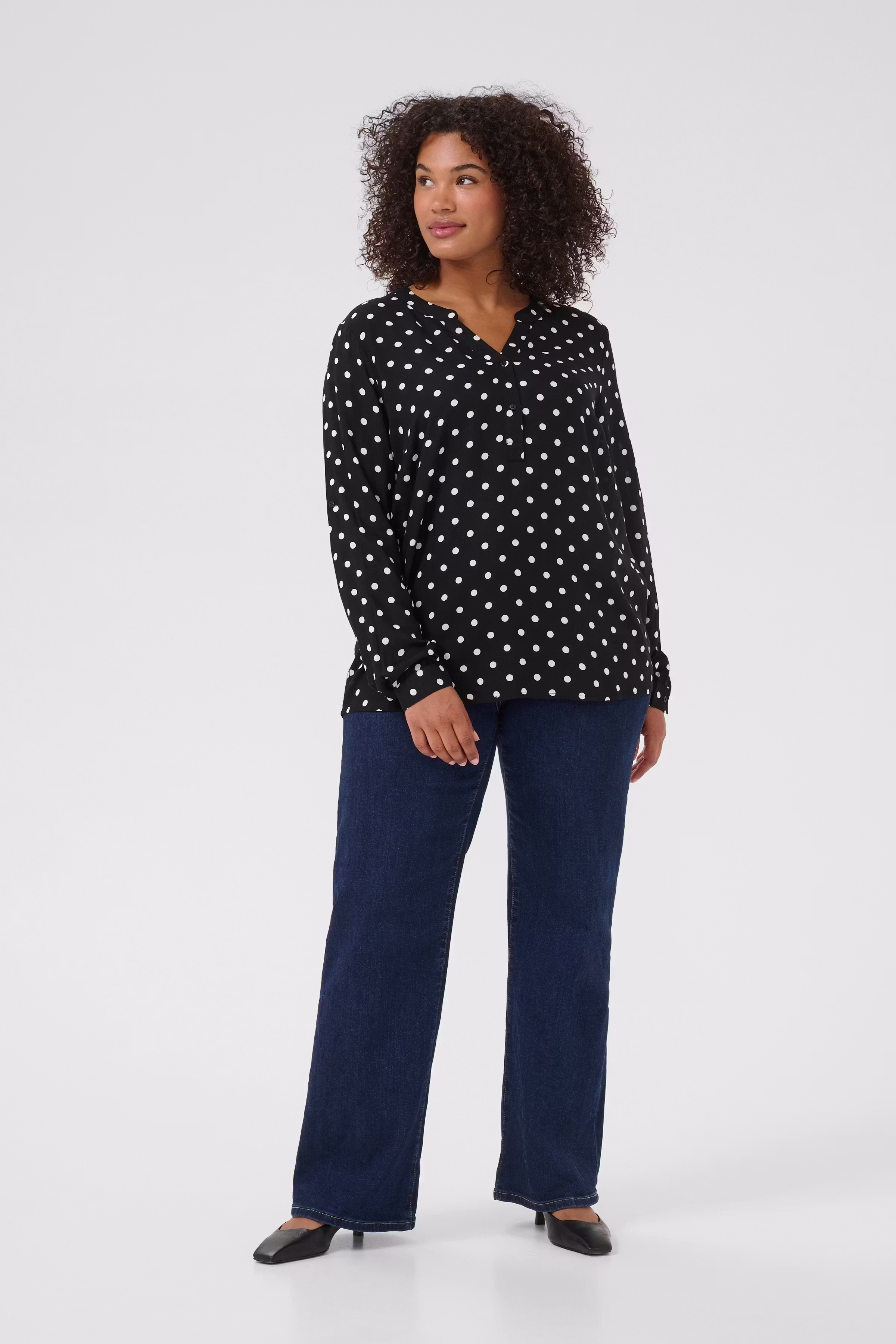 KCsida Bluse LOOKBOOK FRONT 10583374-107875